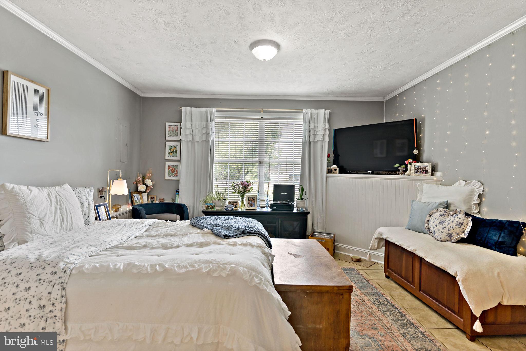 SHAFFER HILLS - Residential