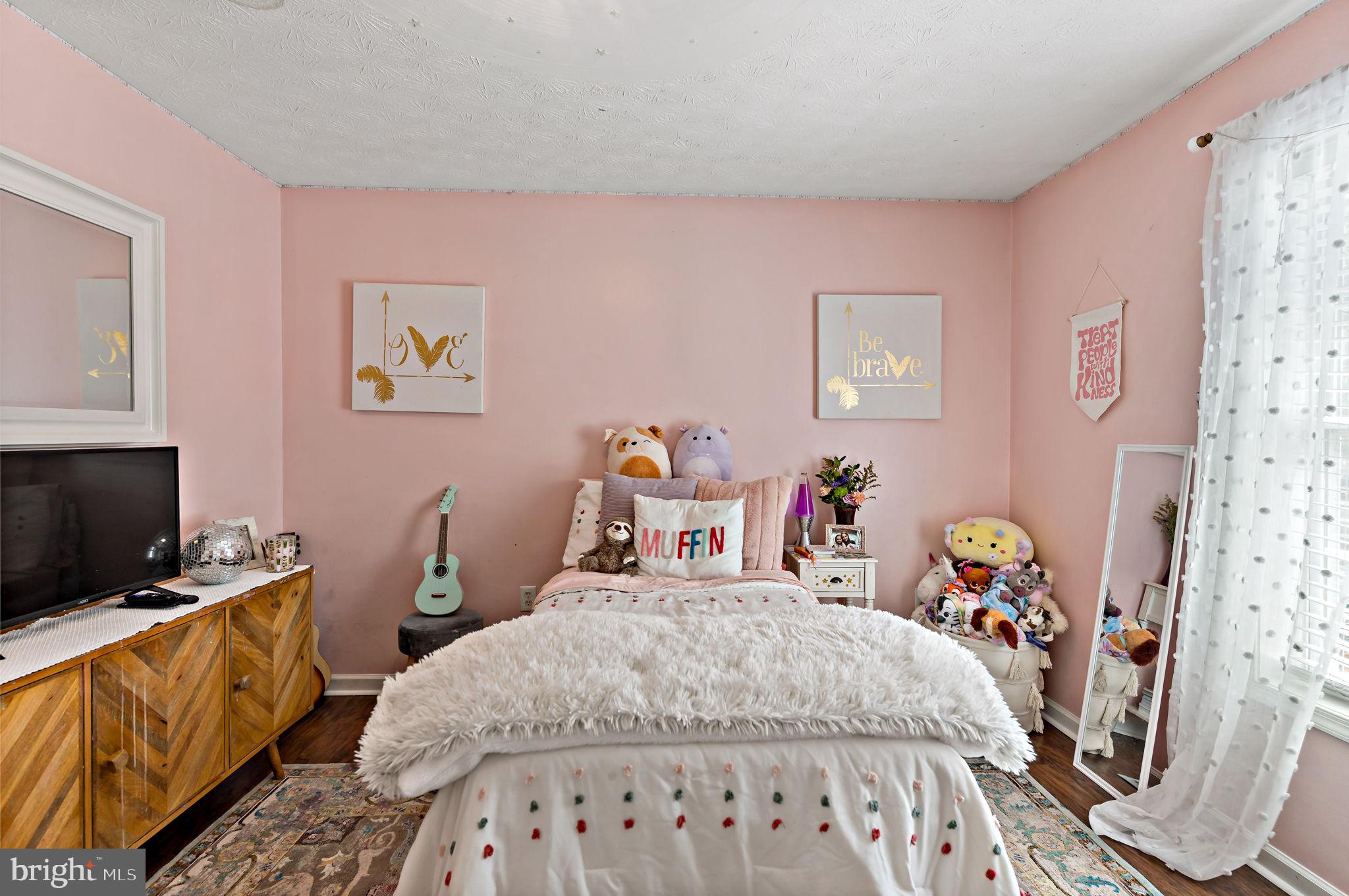 SHAFFER HILLS - Residential