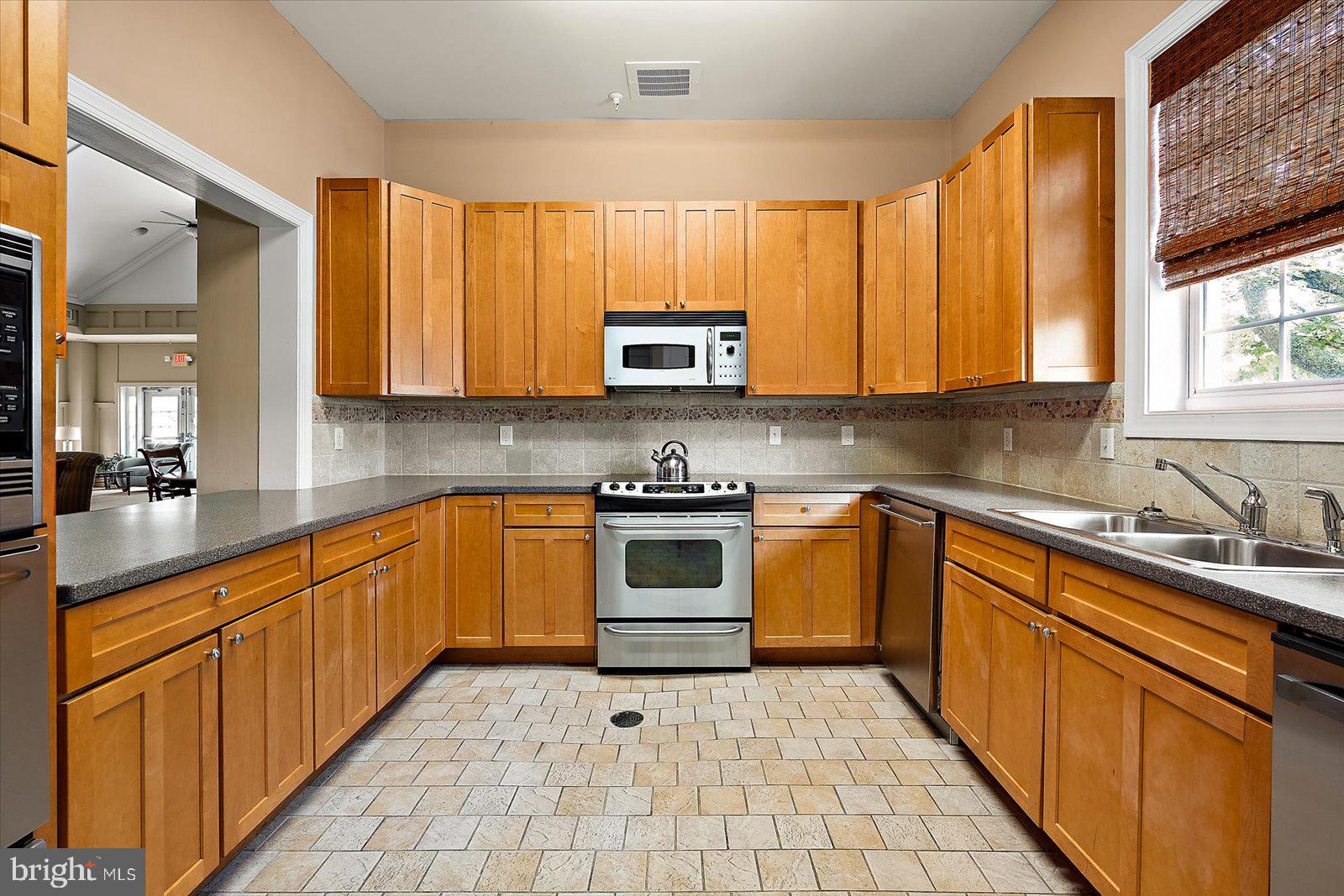 BAYSIDE - Residential