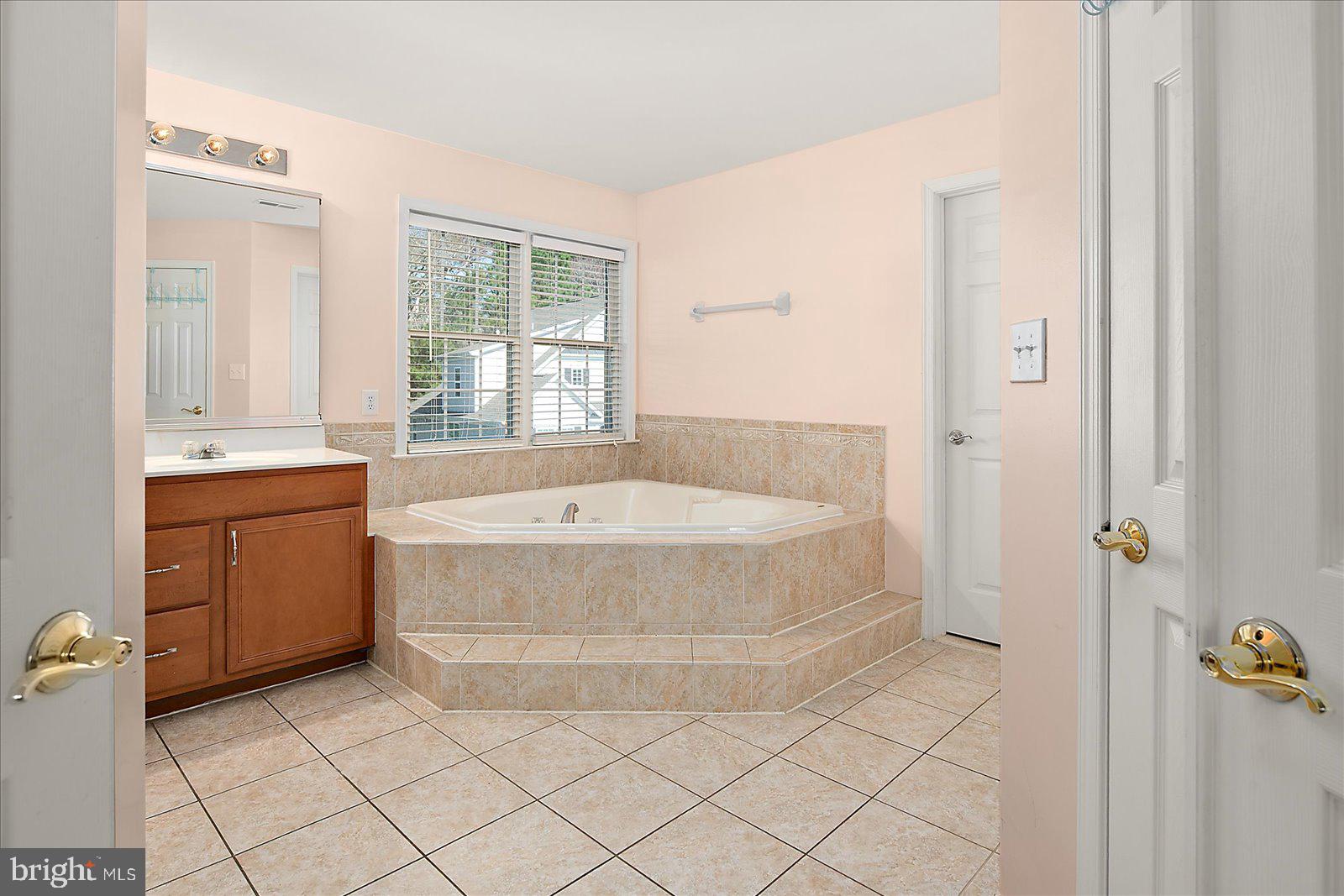 BAYSIDE - Residential