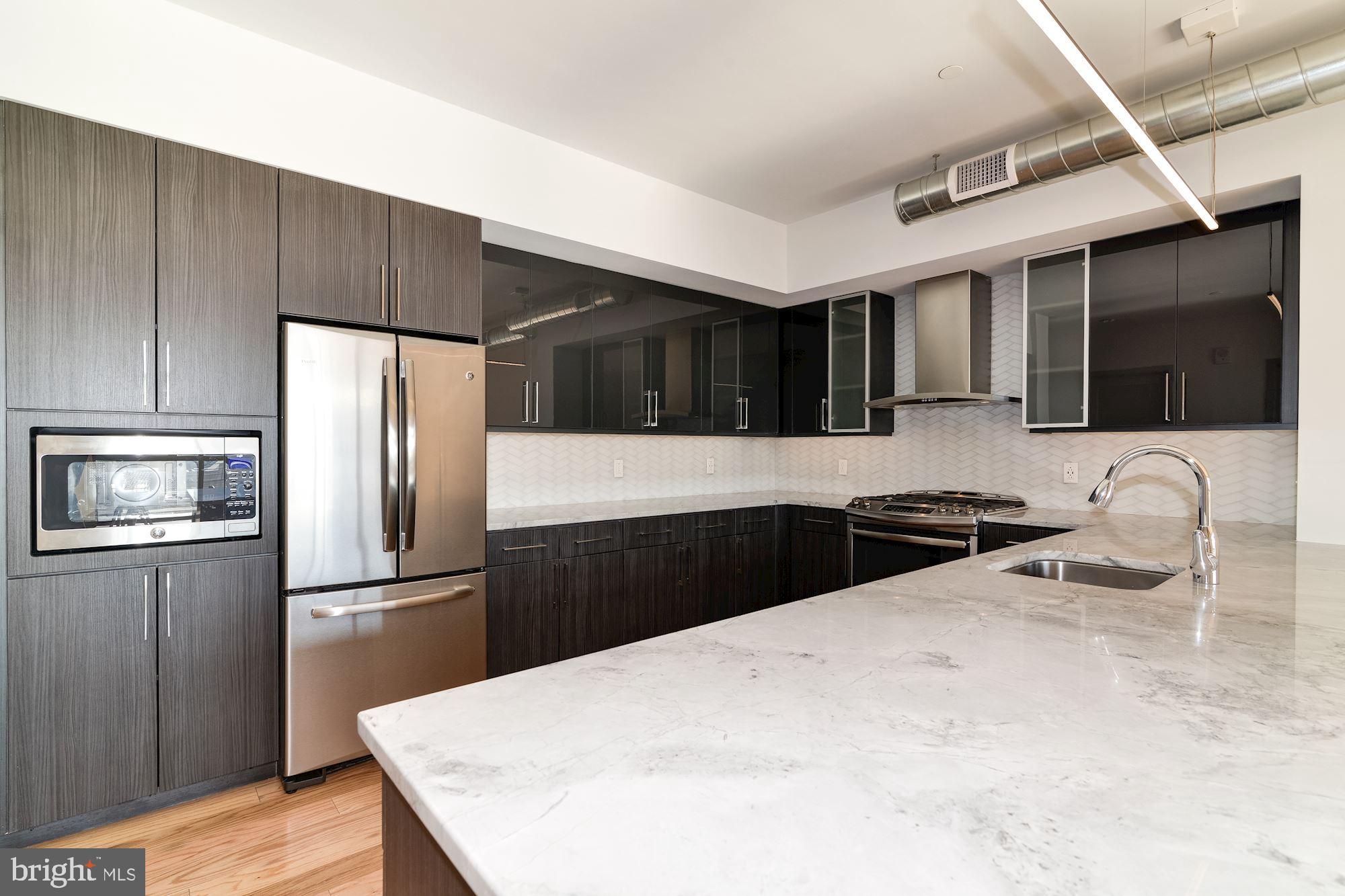 WASHINGTON SQ - Residential Lease