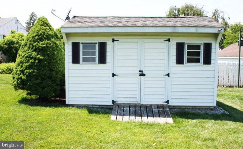 Photo of 5 Birch Drive, Willow Street, PA 17584 (MLS # PALA2052826)