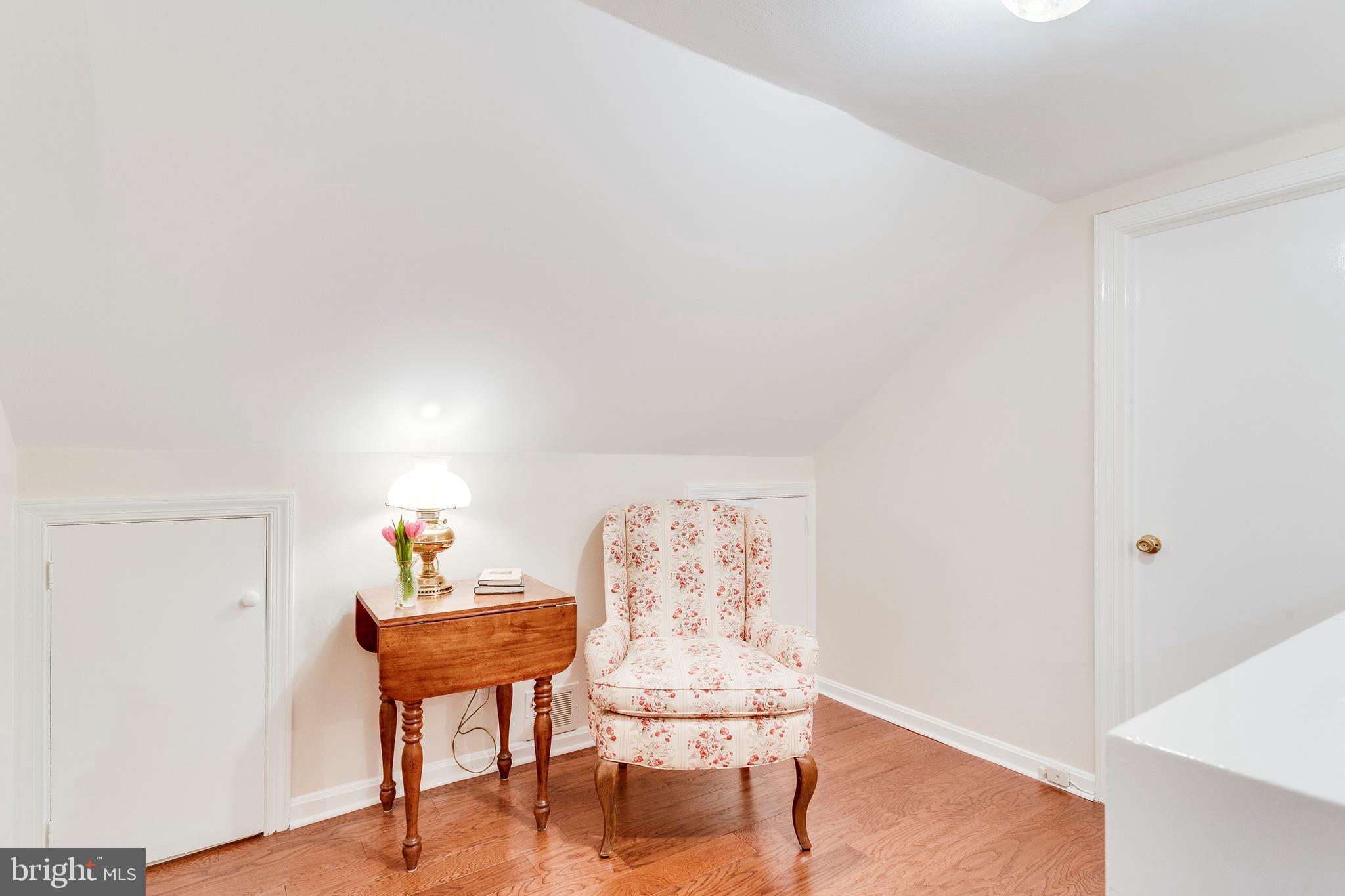 NEW ALEXANDRIA - Residential