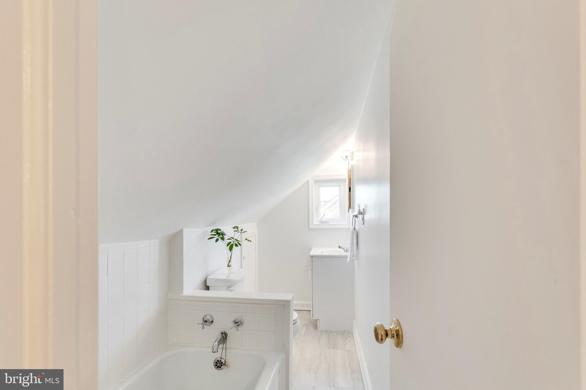 NEW ALEXANDRIA - Residential