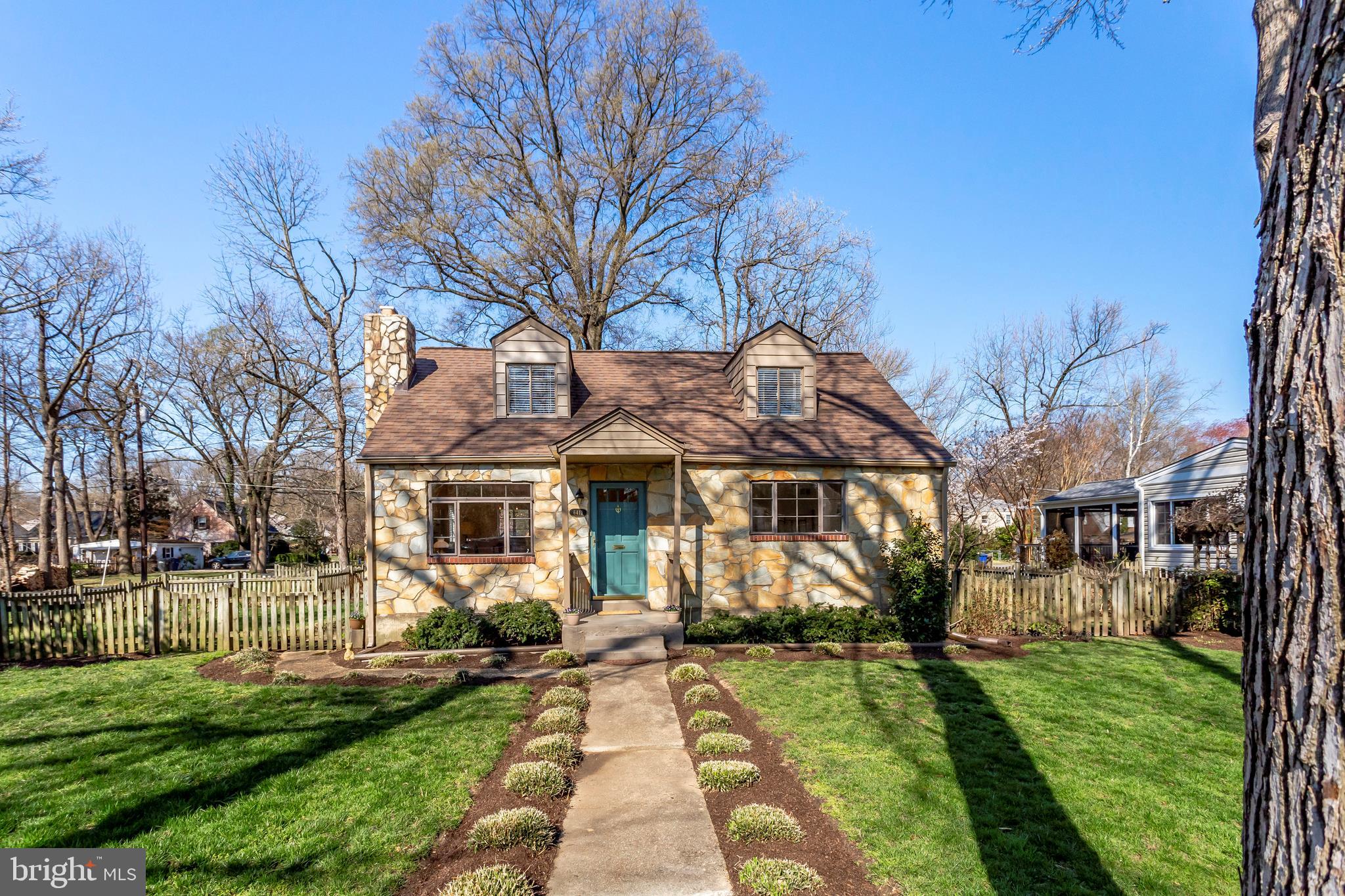 NEW ALEXANDRIA - Residential