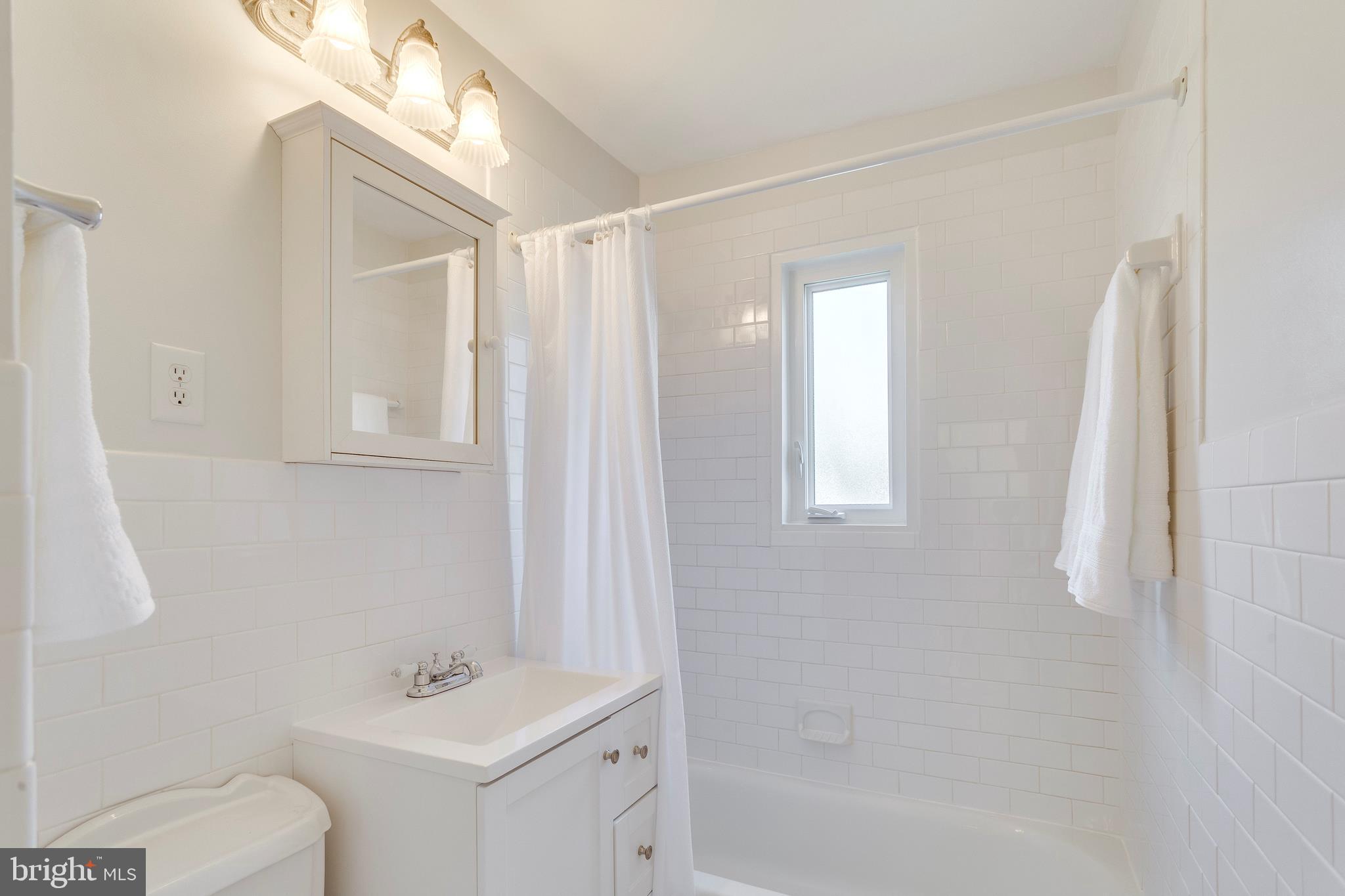 NEW ALEXANDRIA - Residential