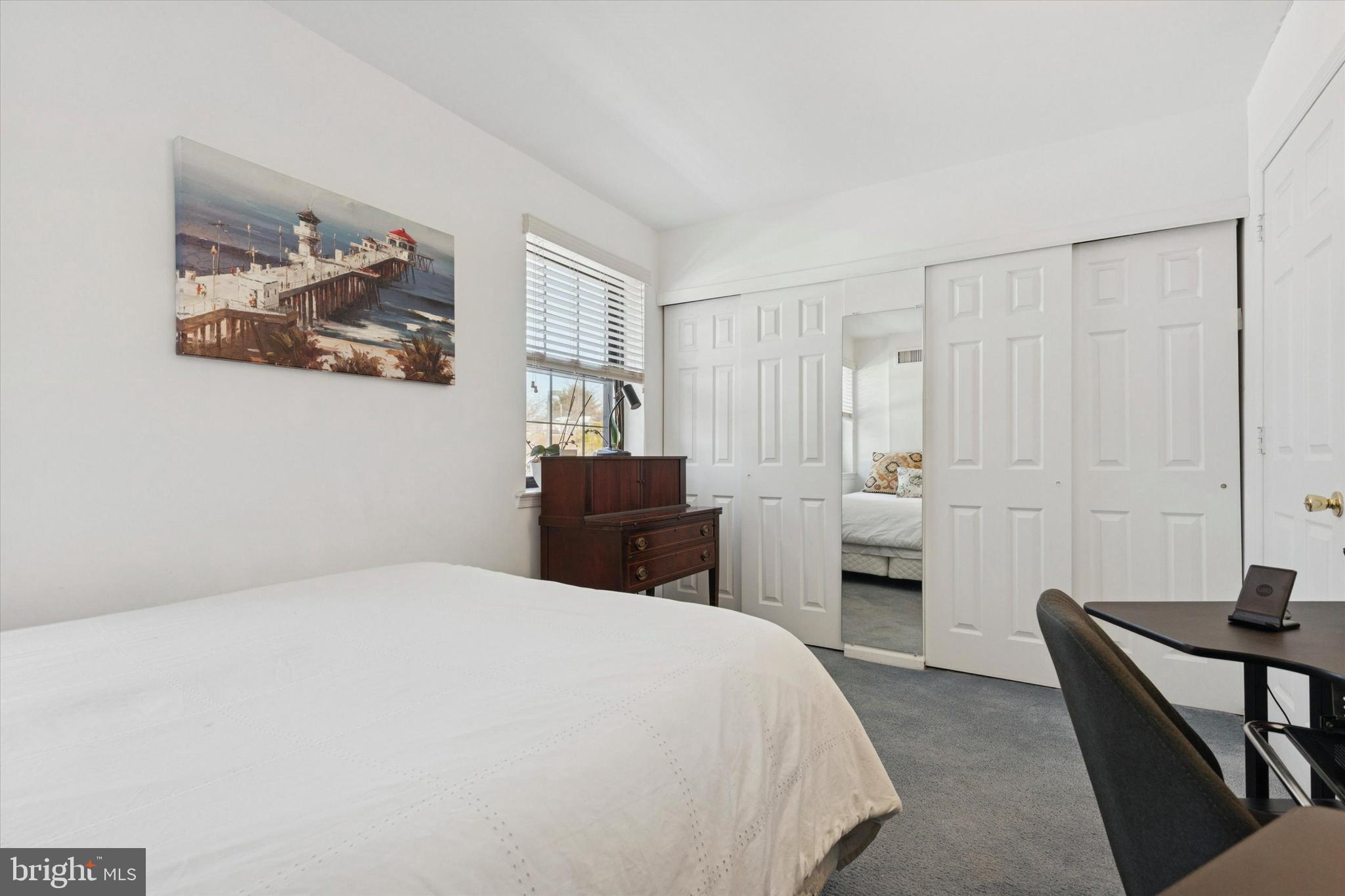 VALLEY GLEN - Residential