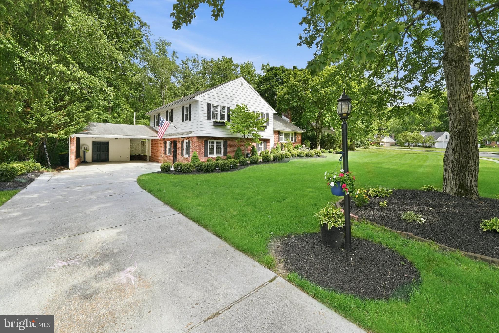 2527 BLACKWOOD ROAD