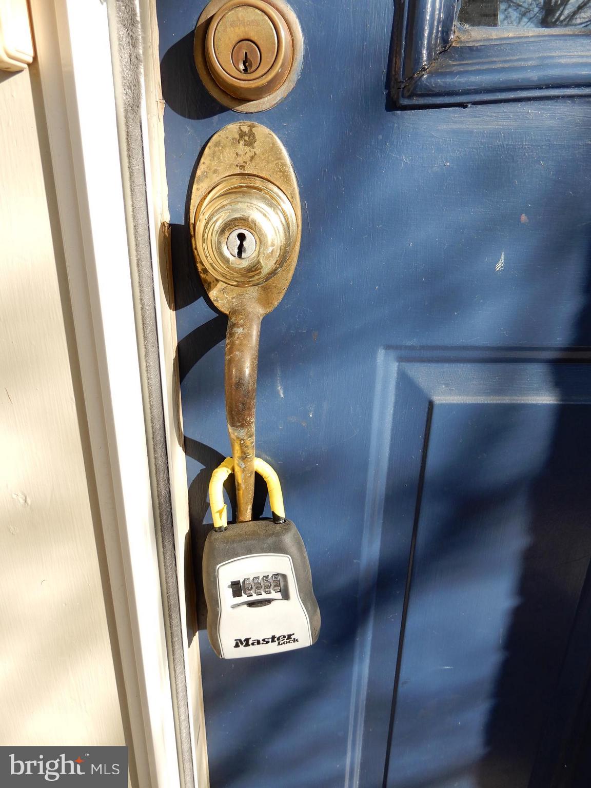 PINECREST - Residential Lease