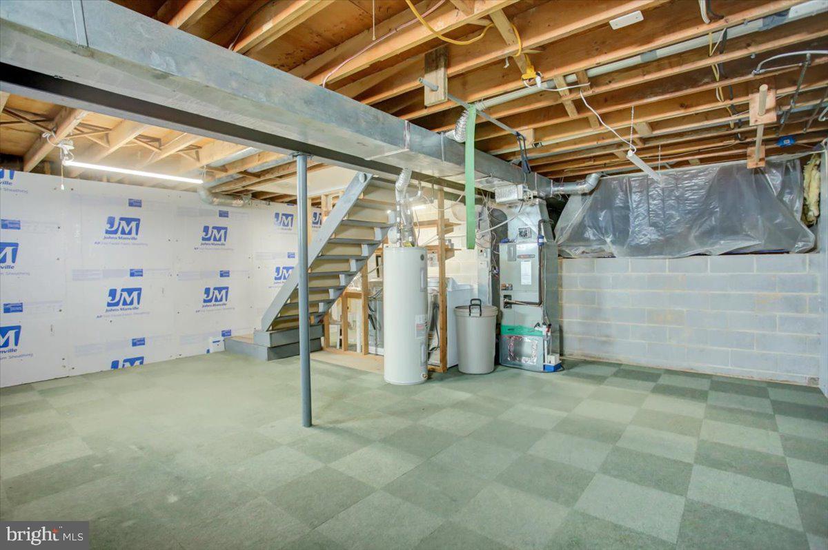 AMBER MEADOWS - Residential