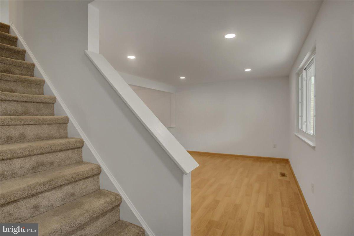 AMBER MEADOWS - Residential