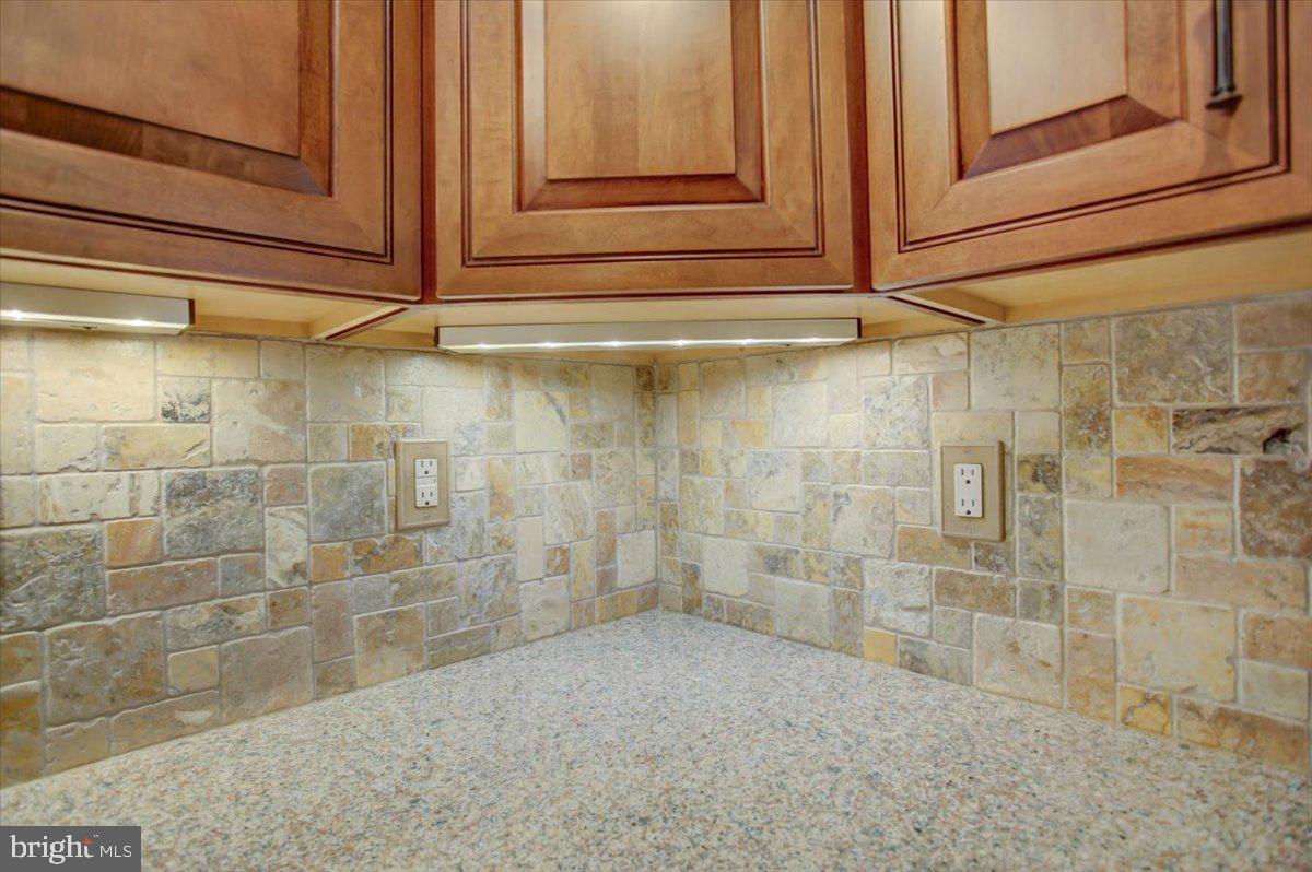 AMBER MEADOWS - Residential