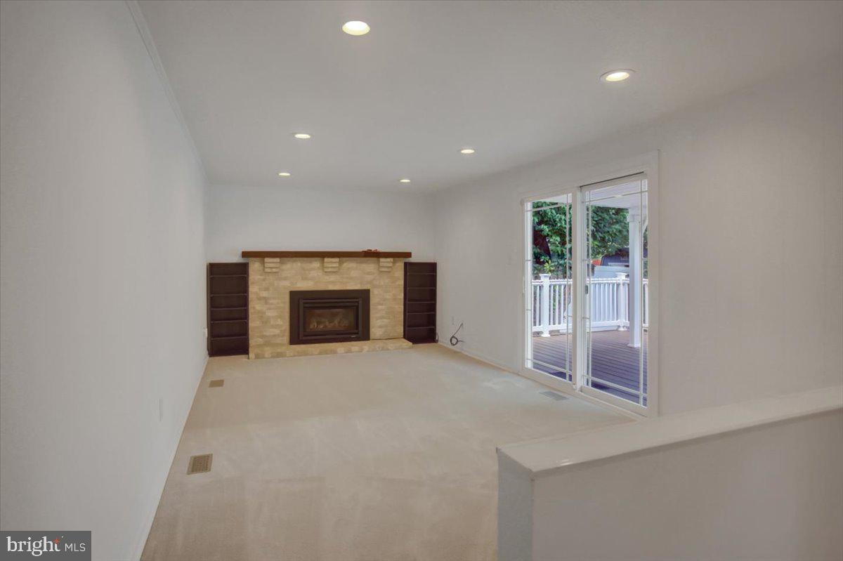 AMBER MEADOWS - Residential