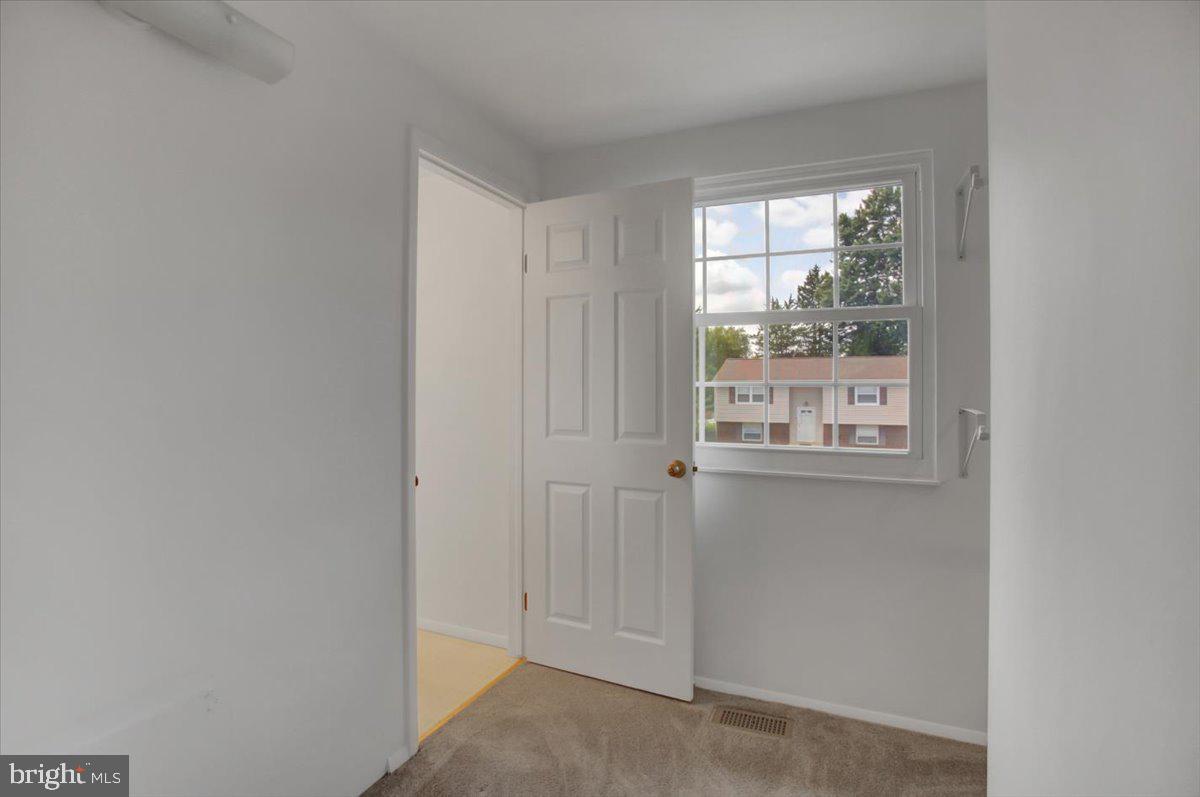 AMBER MEADOWS - Residential