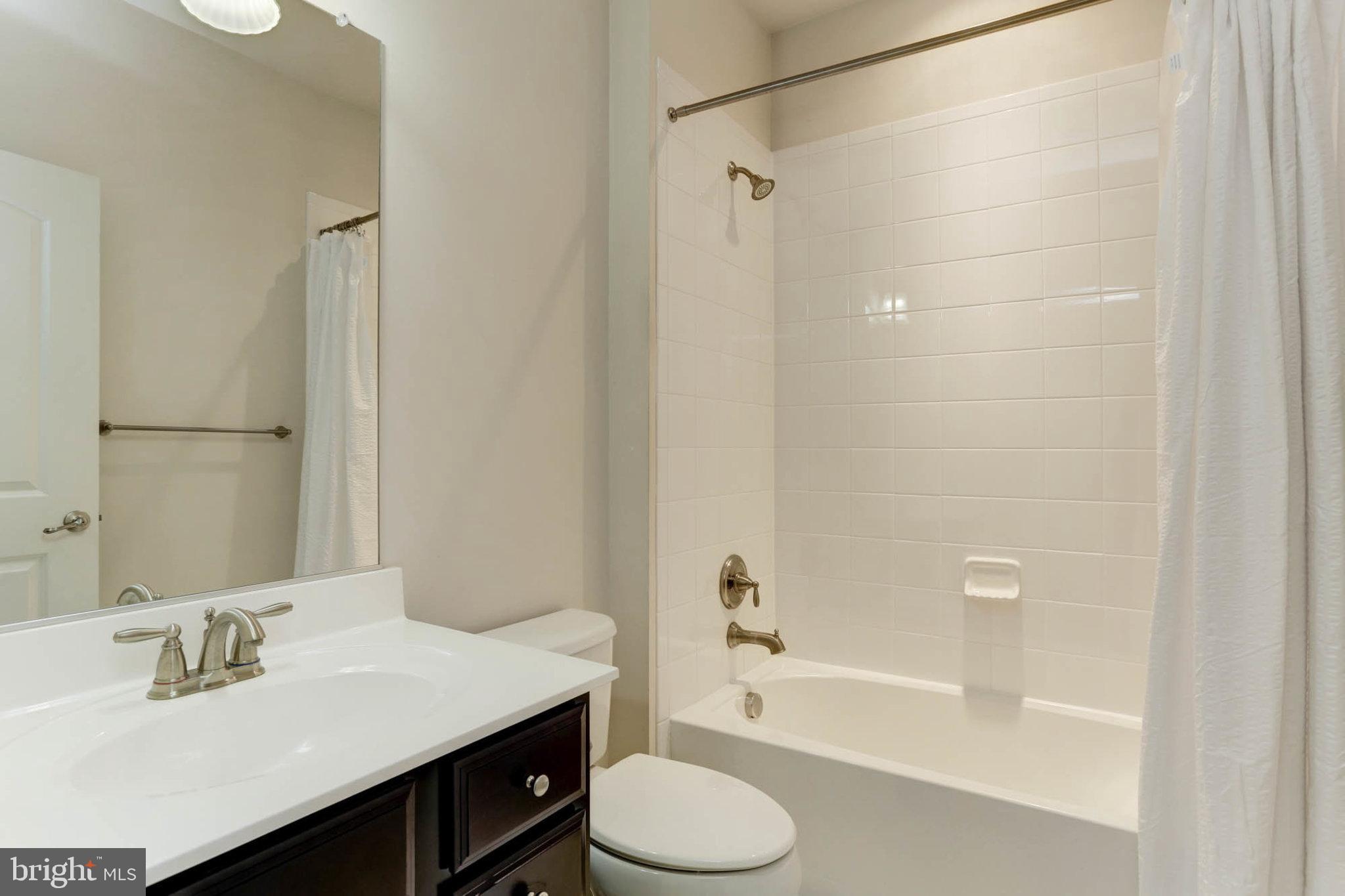 DEEP CREEK VILLAGE - Residential