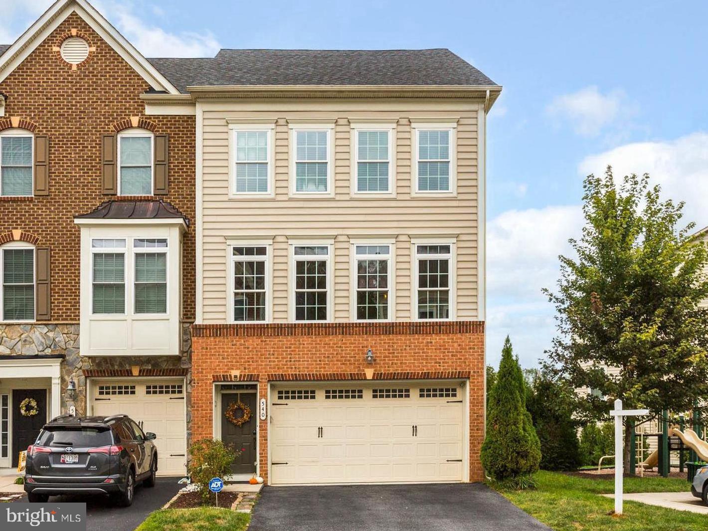 DEEP CREEK VILLAGE - Residential