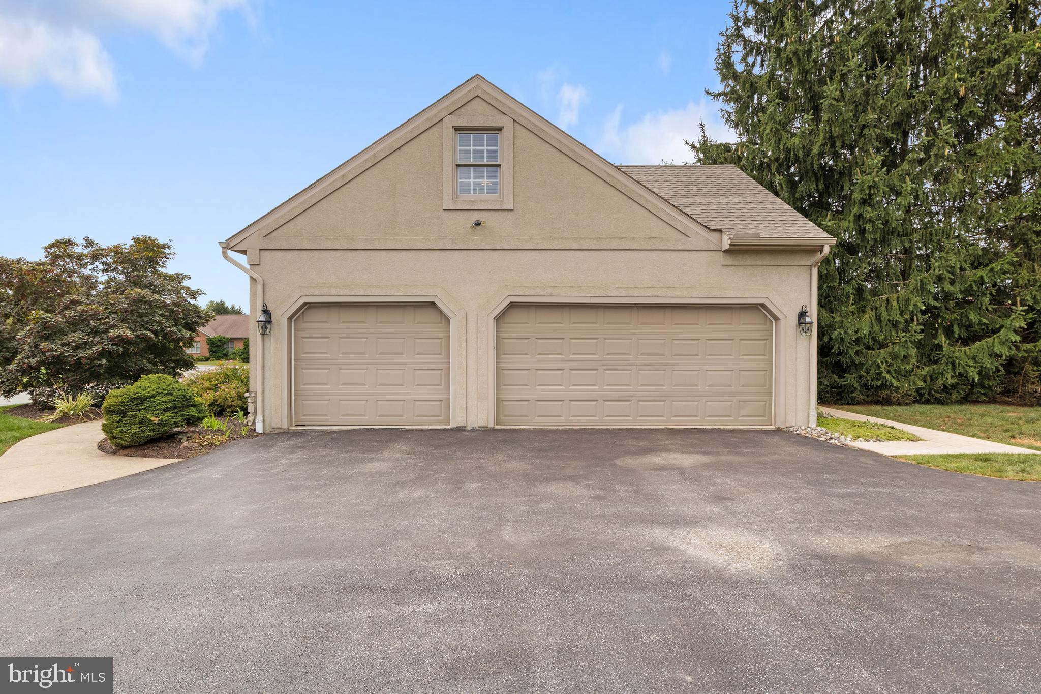 1115 SARAZEN WAY