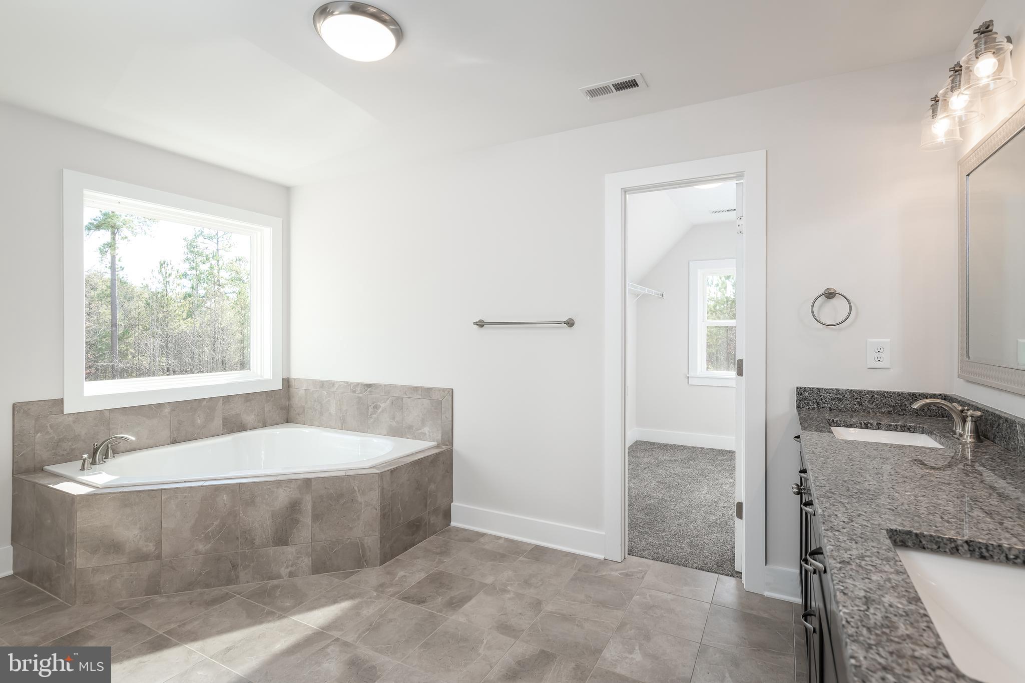 BROOKE RIDGE ESTATES - Residential