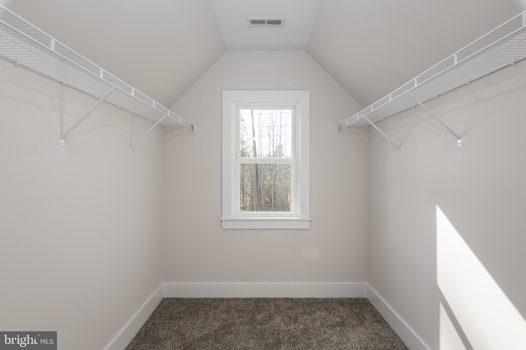 BROOKE RIDGE ESTATES - Residential