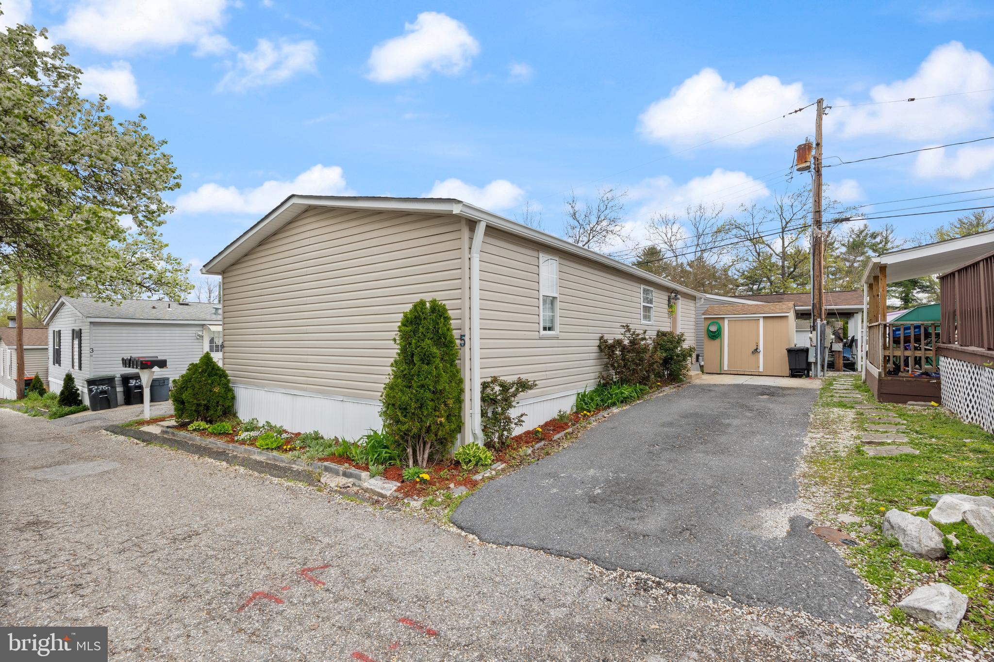5 S GAIL STREET