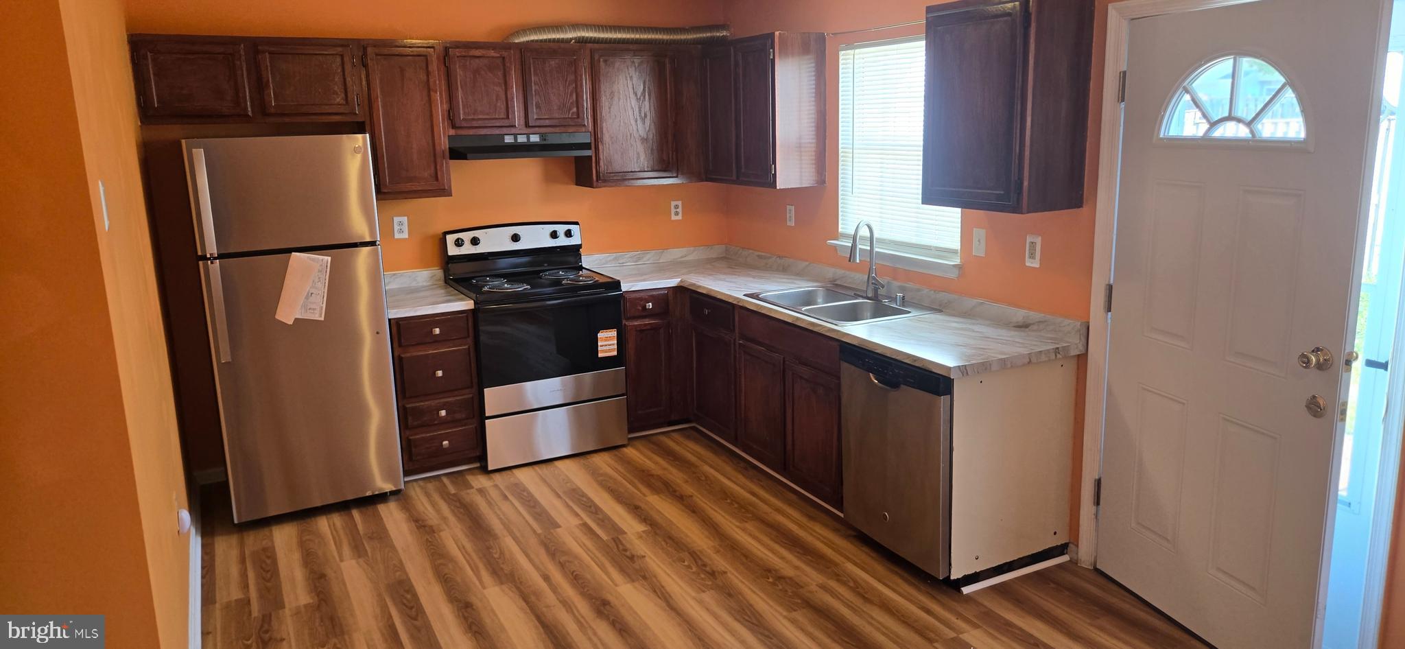 WESTLAKE VILLAGE - Residential Lease