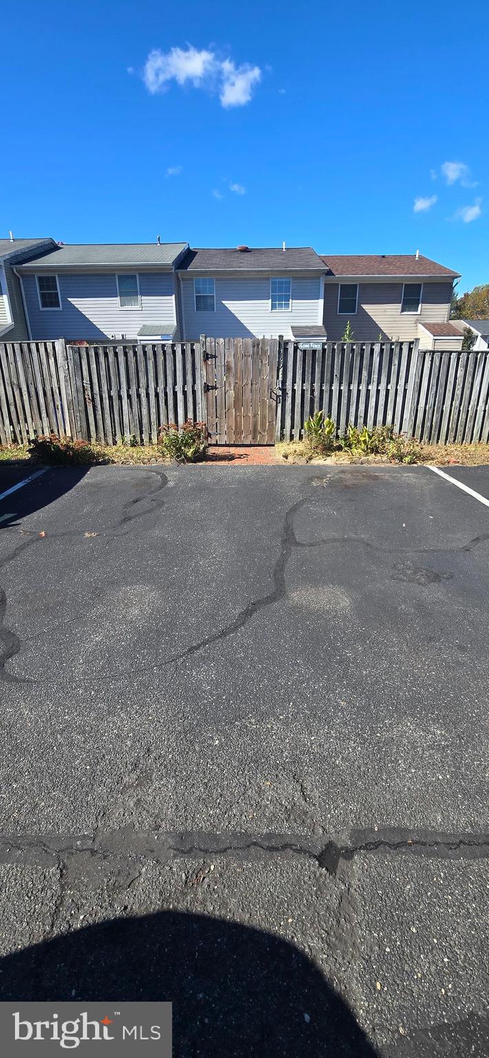 WESTLAKE VILLAGE - Residential Lease