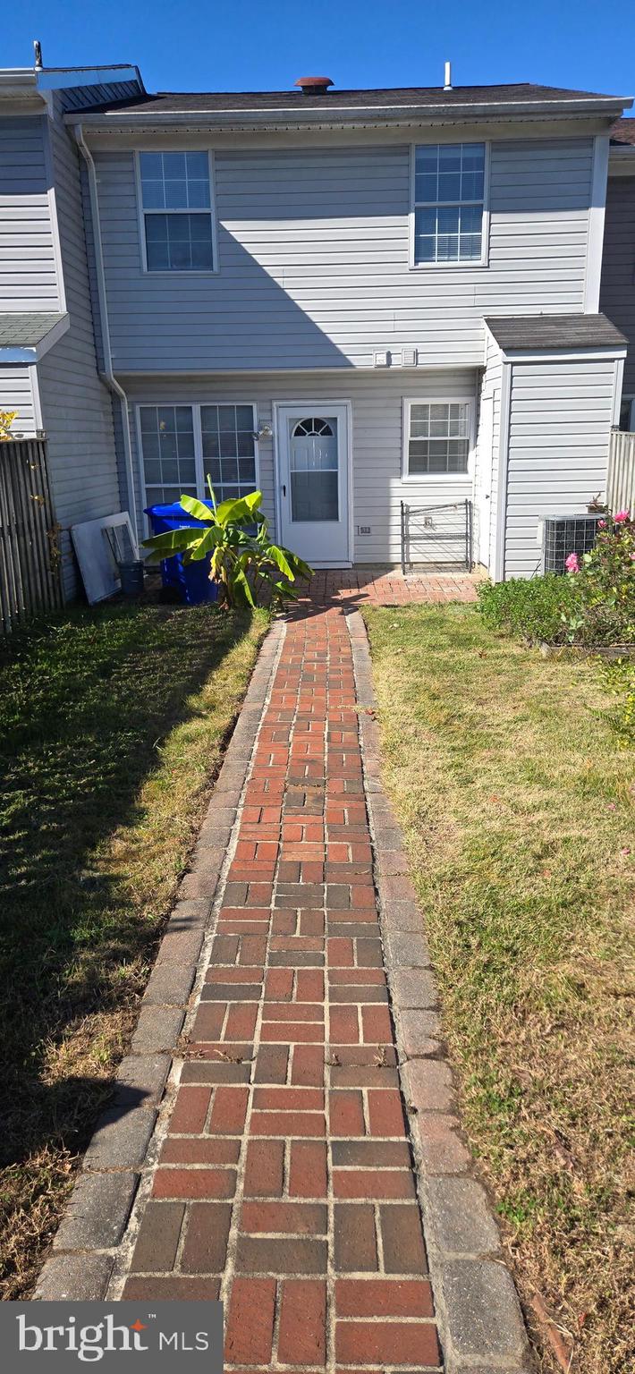 WESTLAKE VILLAGE - Residential Lease