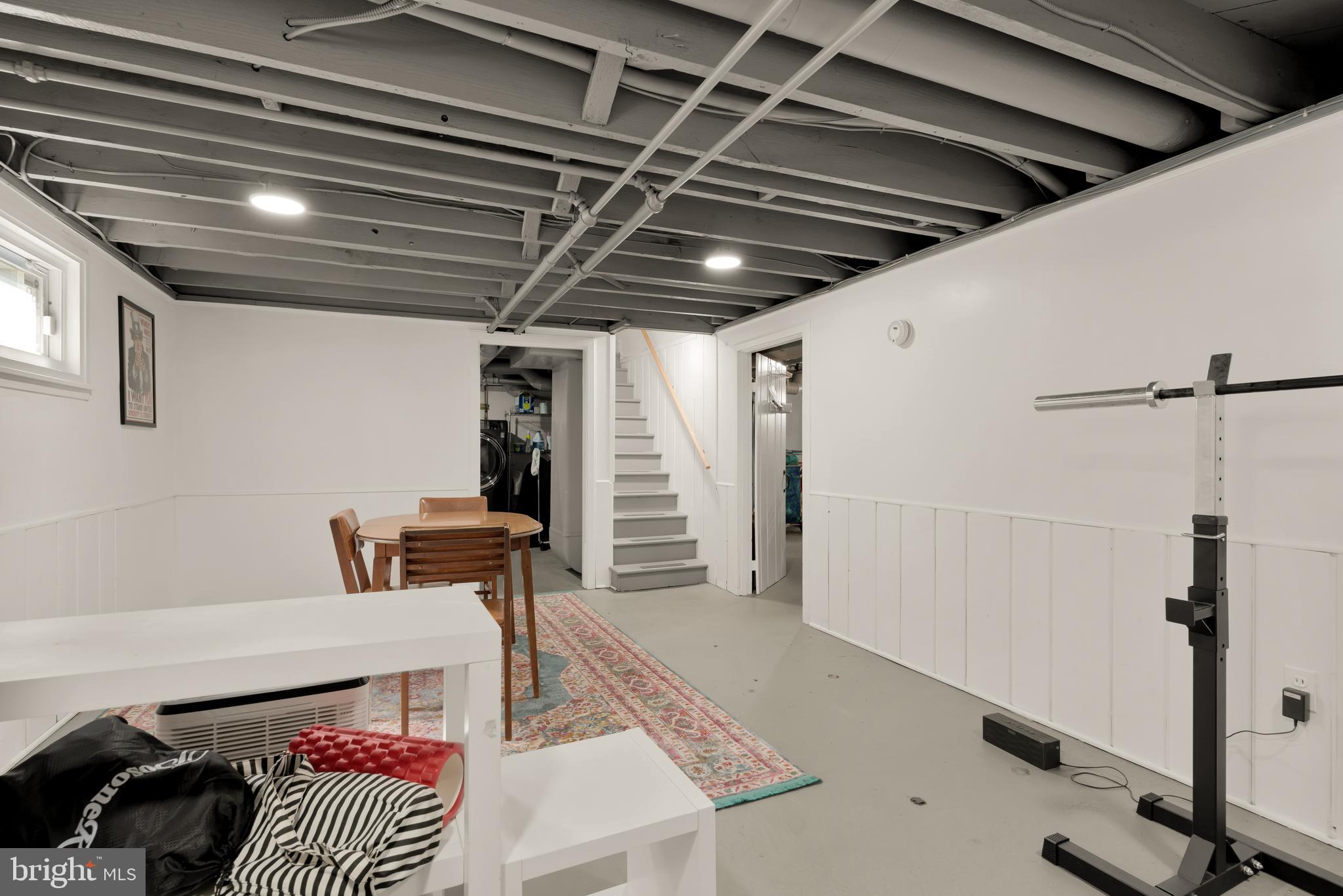 BRENTWOOD - Residential Lease