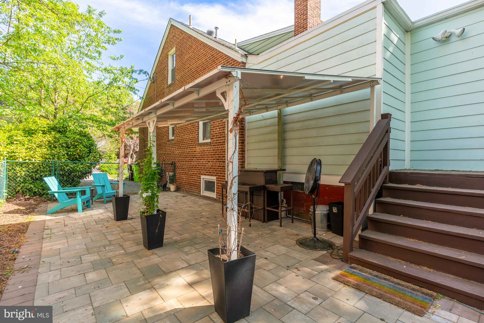 BRENTWOOD - Residential Lease