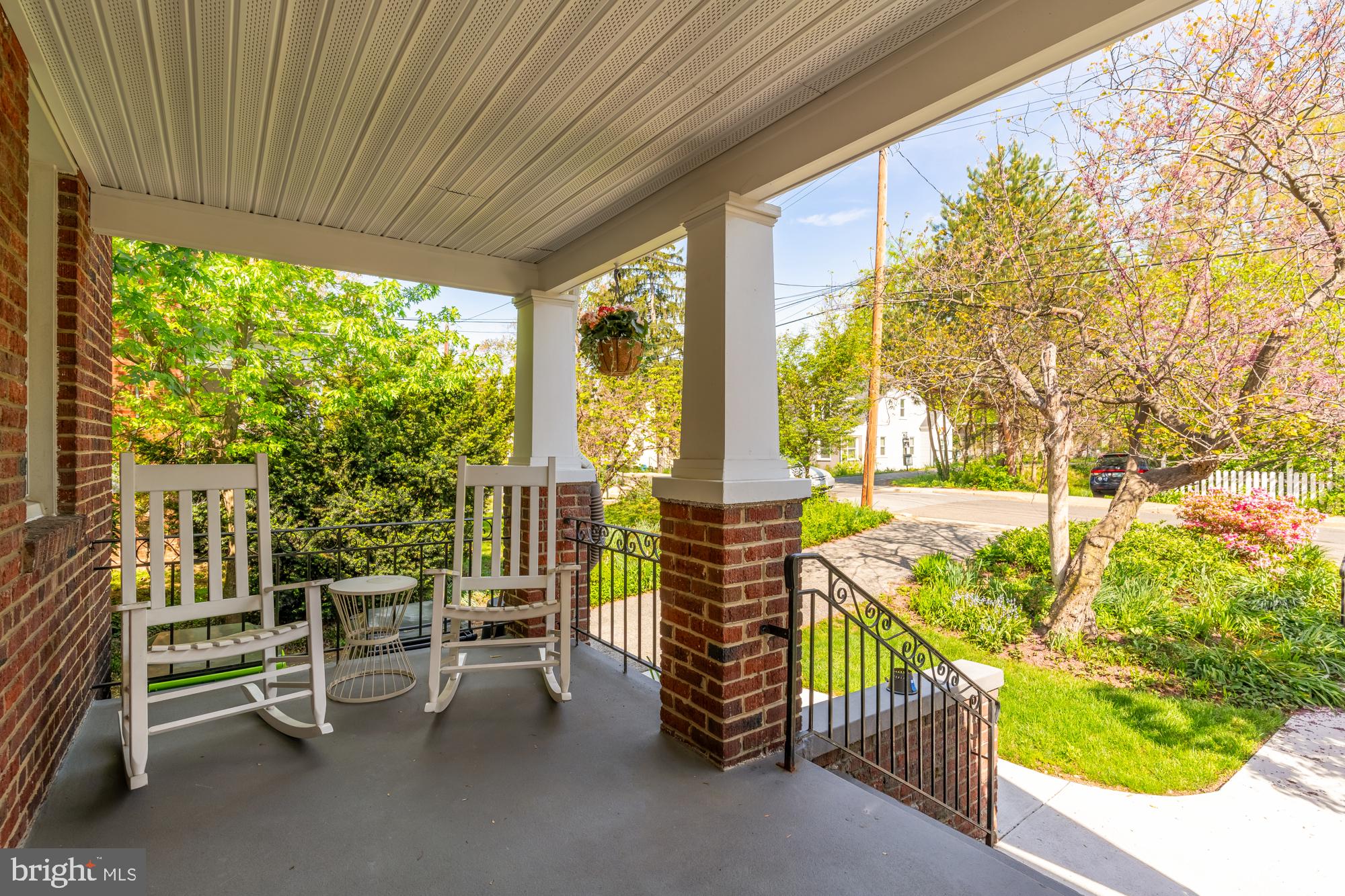 BRENTWOOD - Residential Lease