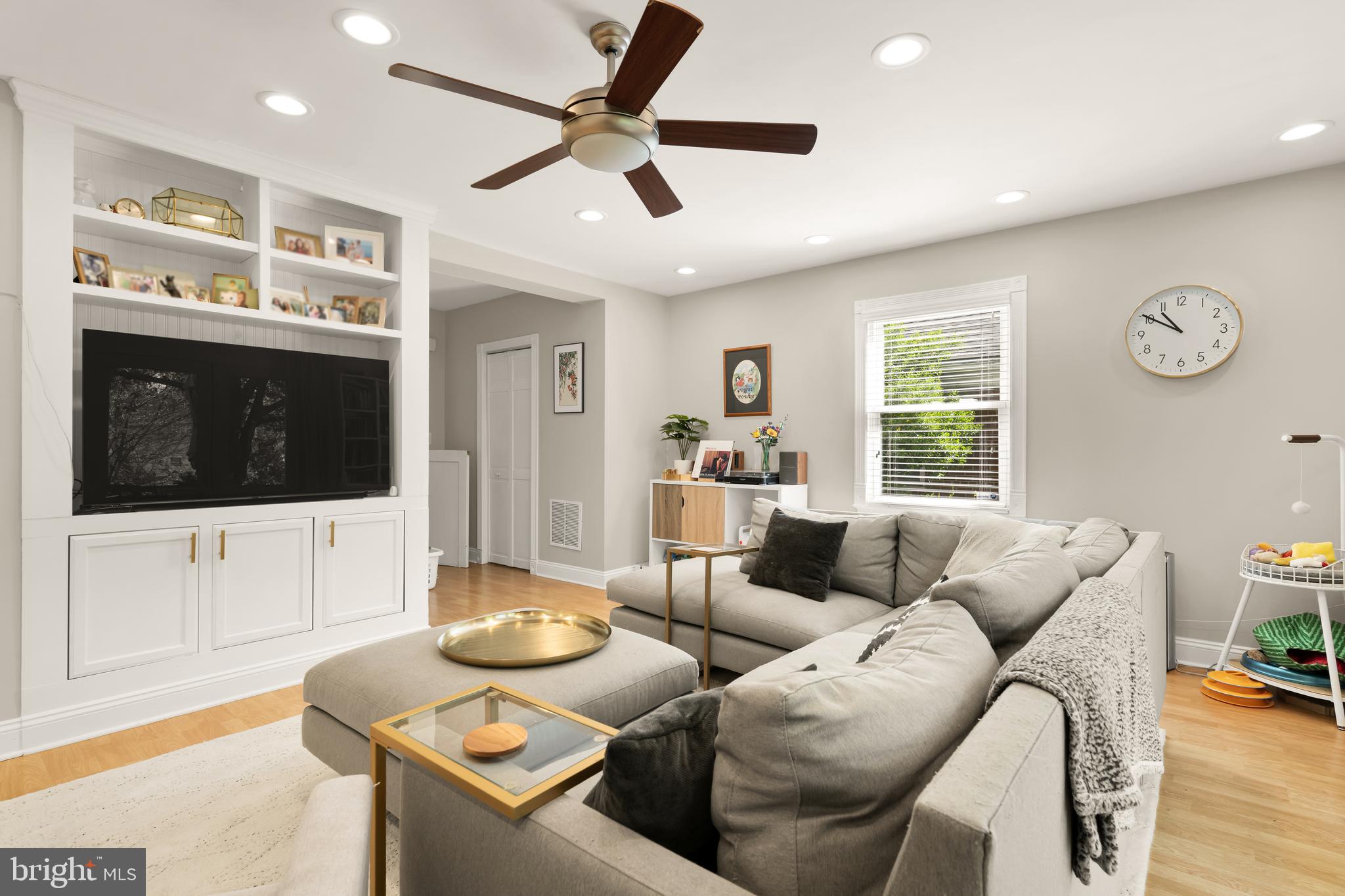 BRENTWOOD - Residential Lease