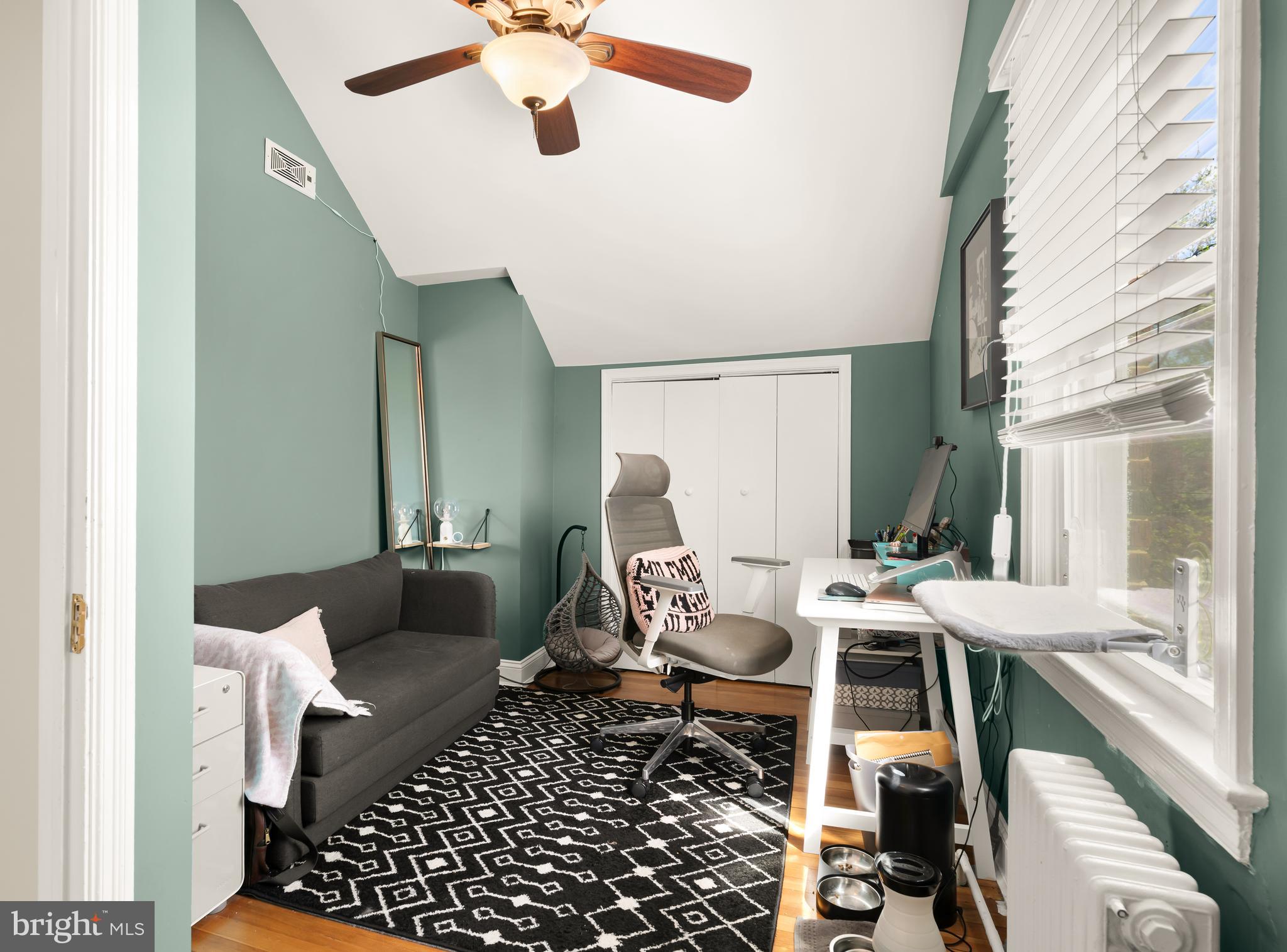 BRENTWOOD - Residential Lease