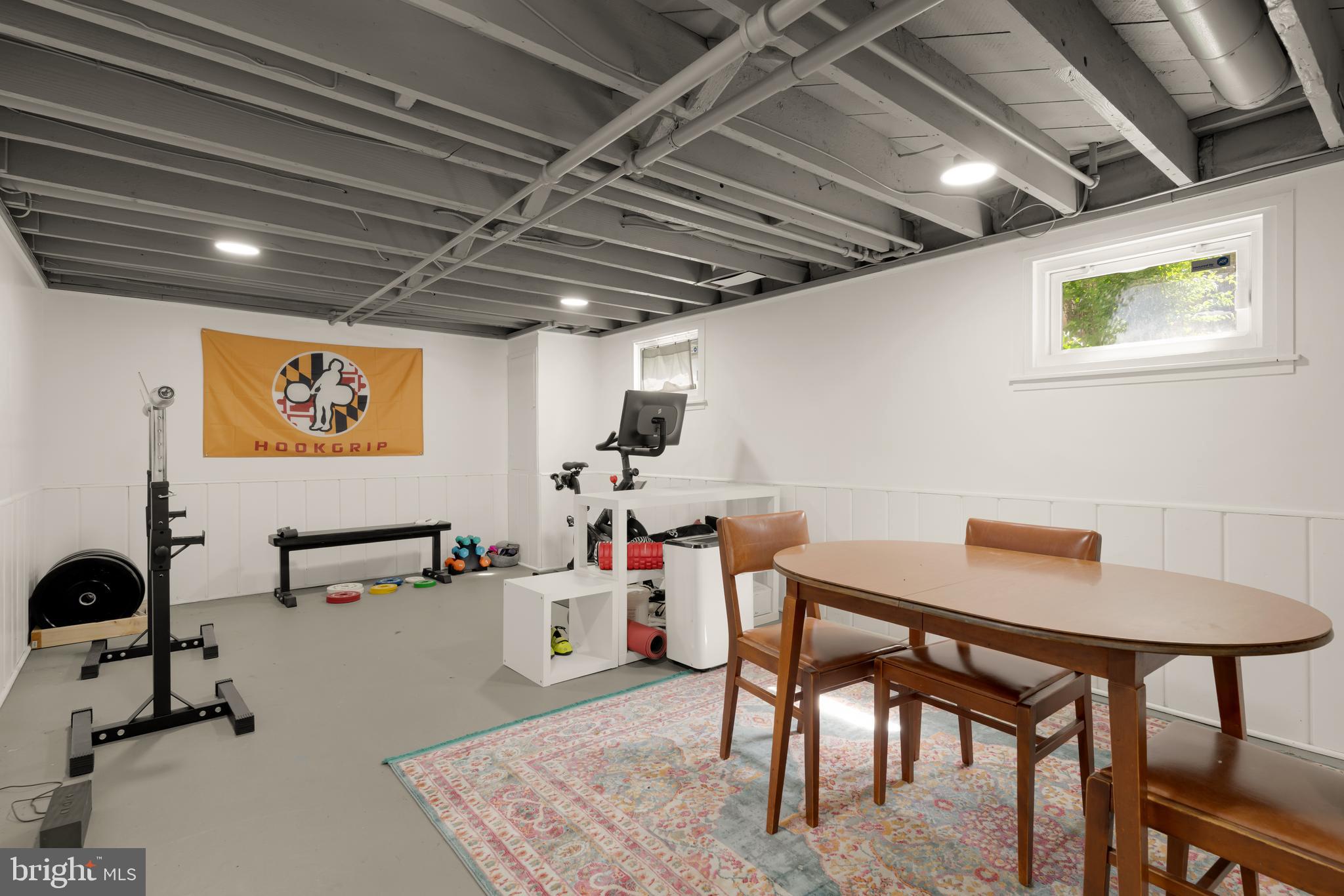 BRENTWOOD - Residential Lease