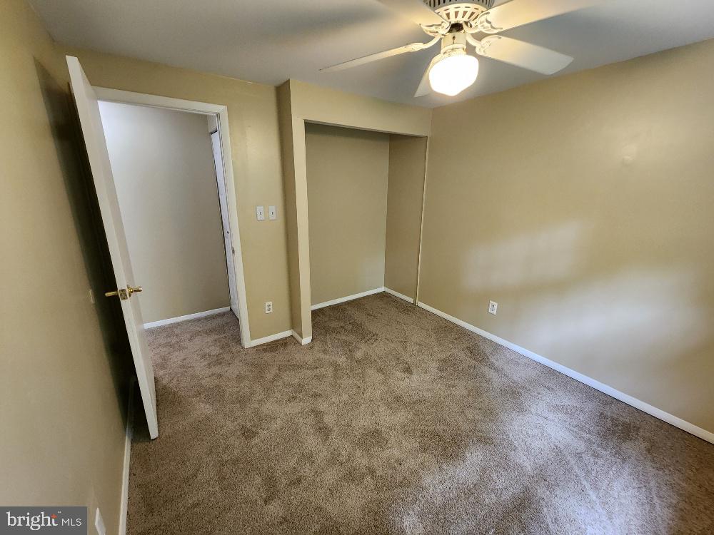 CROFTON SQUARE - Residential Lease