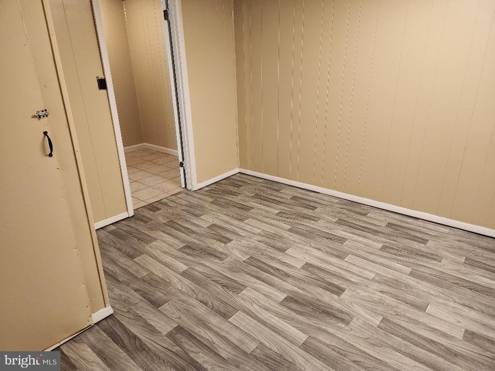 CROFTON SQUARE - Residential Lease