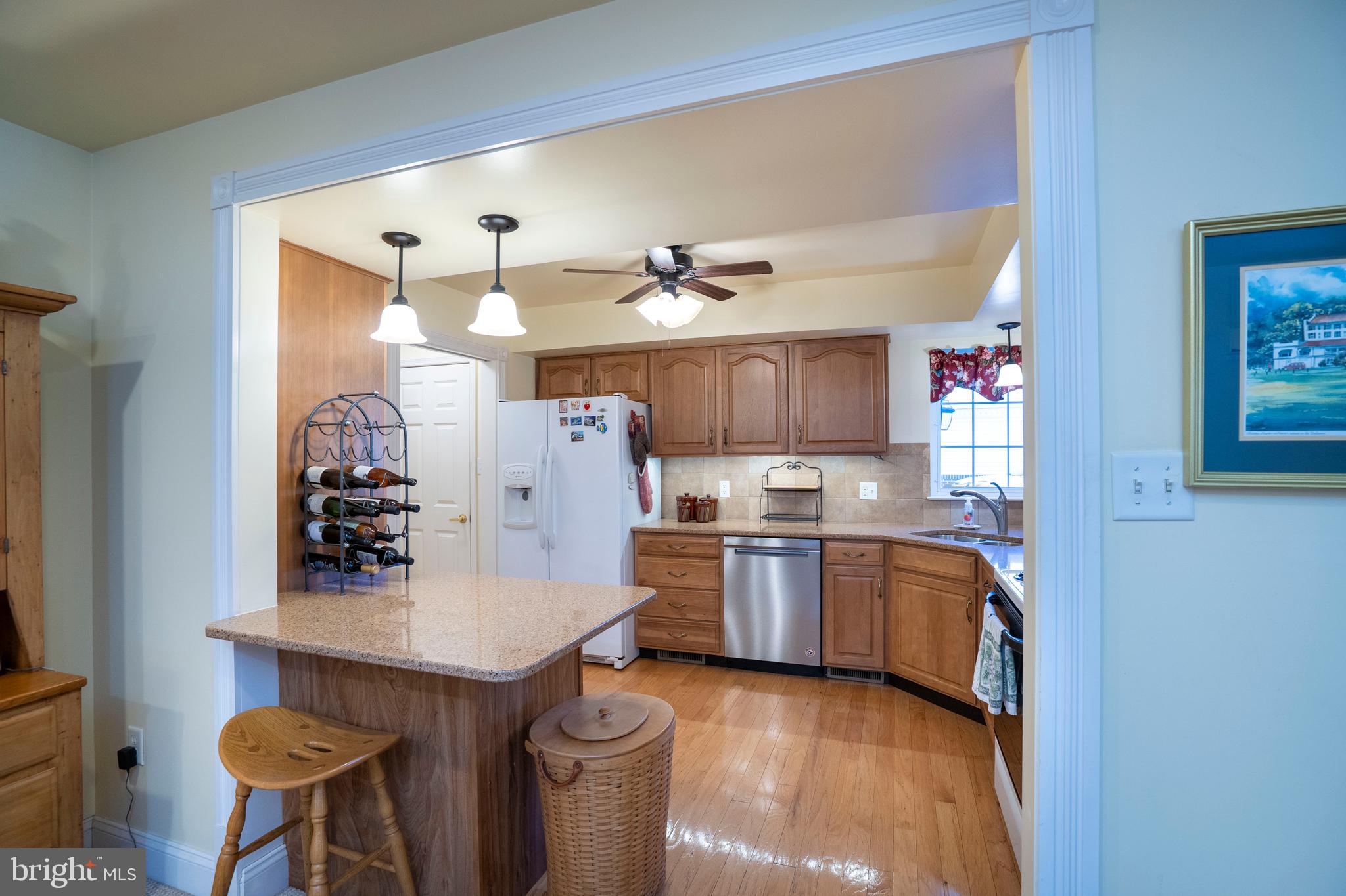 ENGLISH MEADOWS - Residential