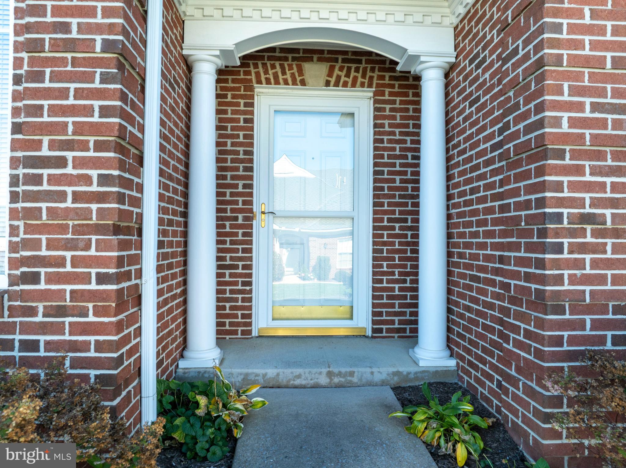 ENGLISH MEADOWS - Residential