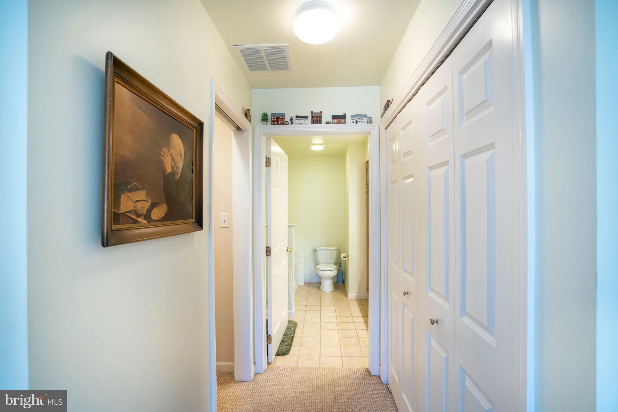 ENGLISH MEADOWS - Residential