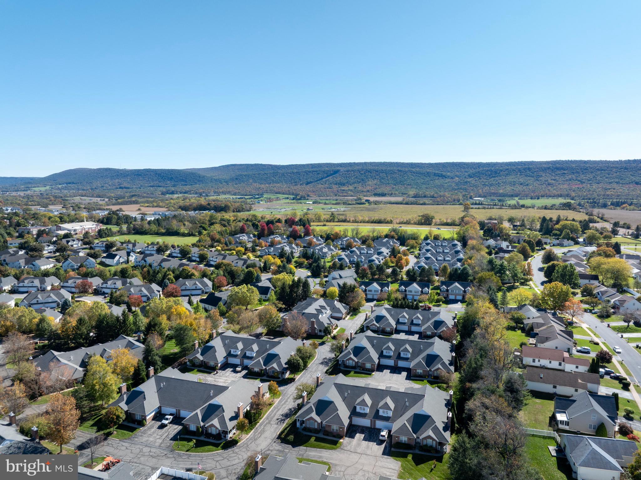 ENGLISH MEADOWS - Residential