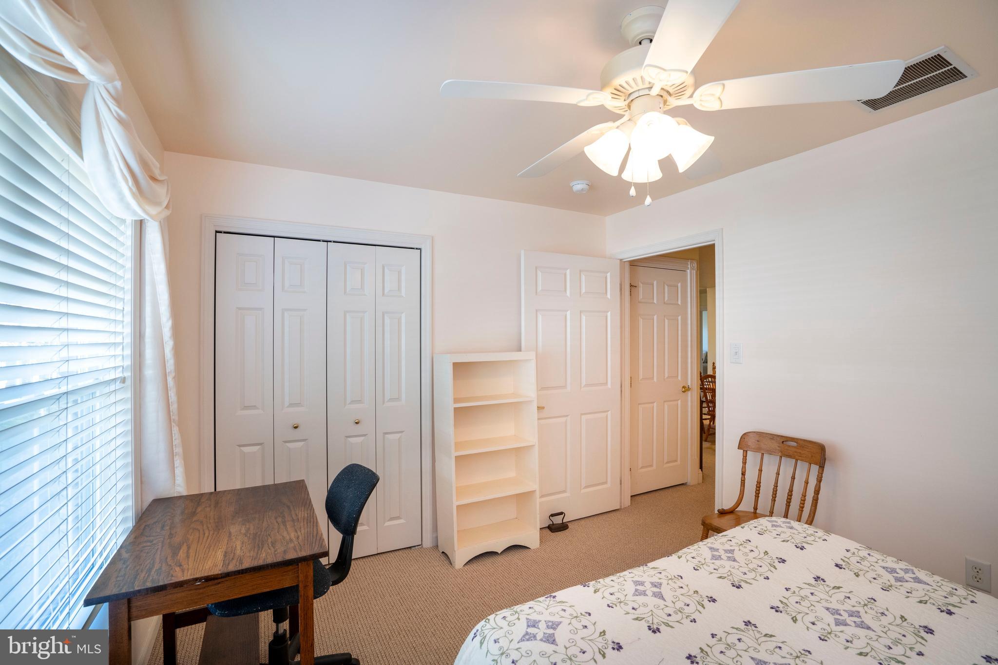 ENGLISH MEADOWS - Residential