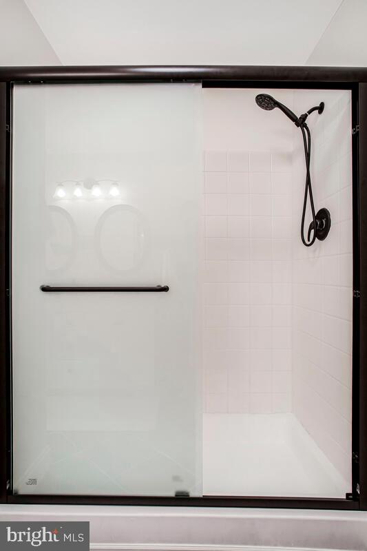 RAINFLOWER/LOVETON - Residential