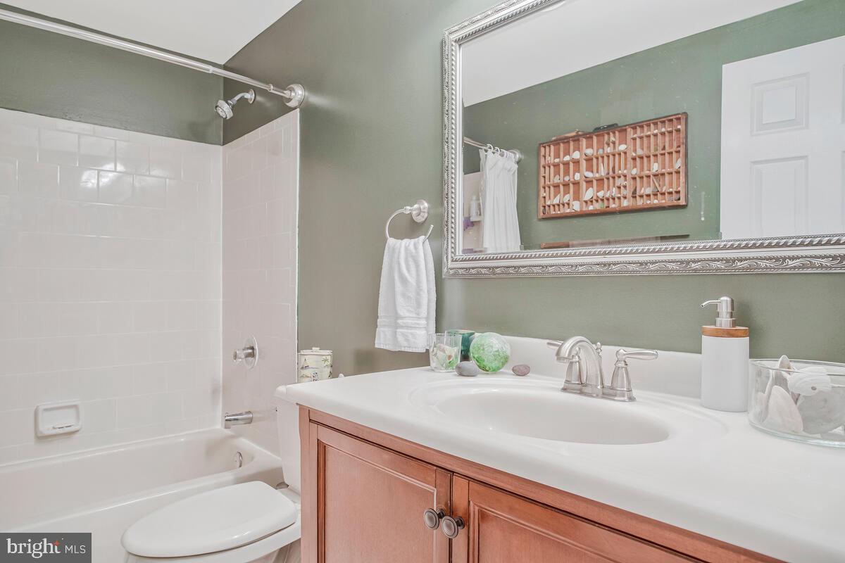 RAINFLOWER/LOVETON - Residential