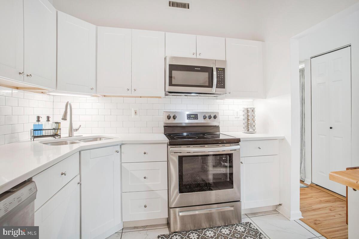 RAINFLOWER/LOVETON - Residential