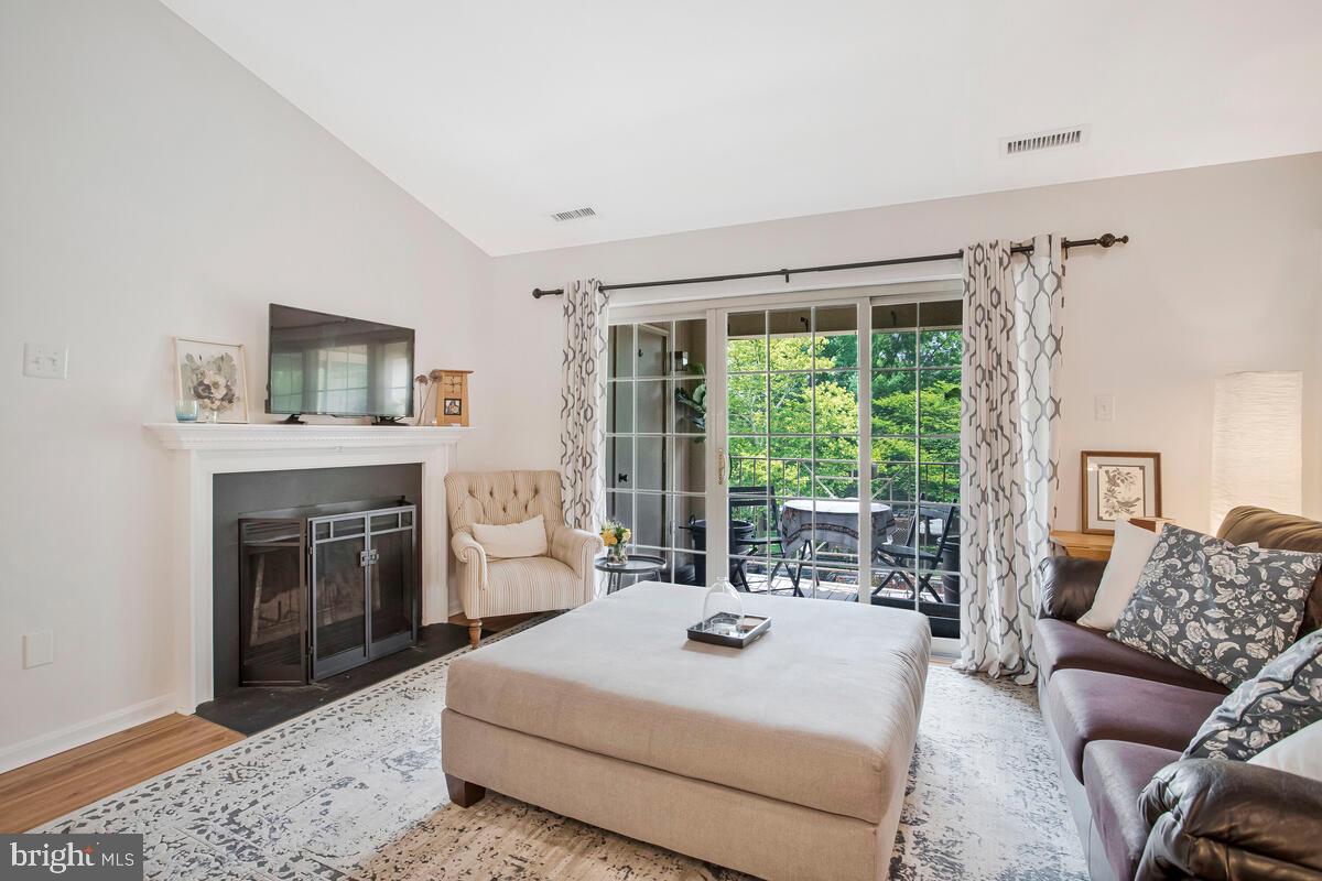 RAINFLOWER/LOVETON - Residential