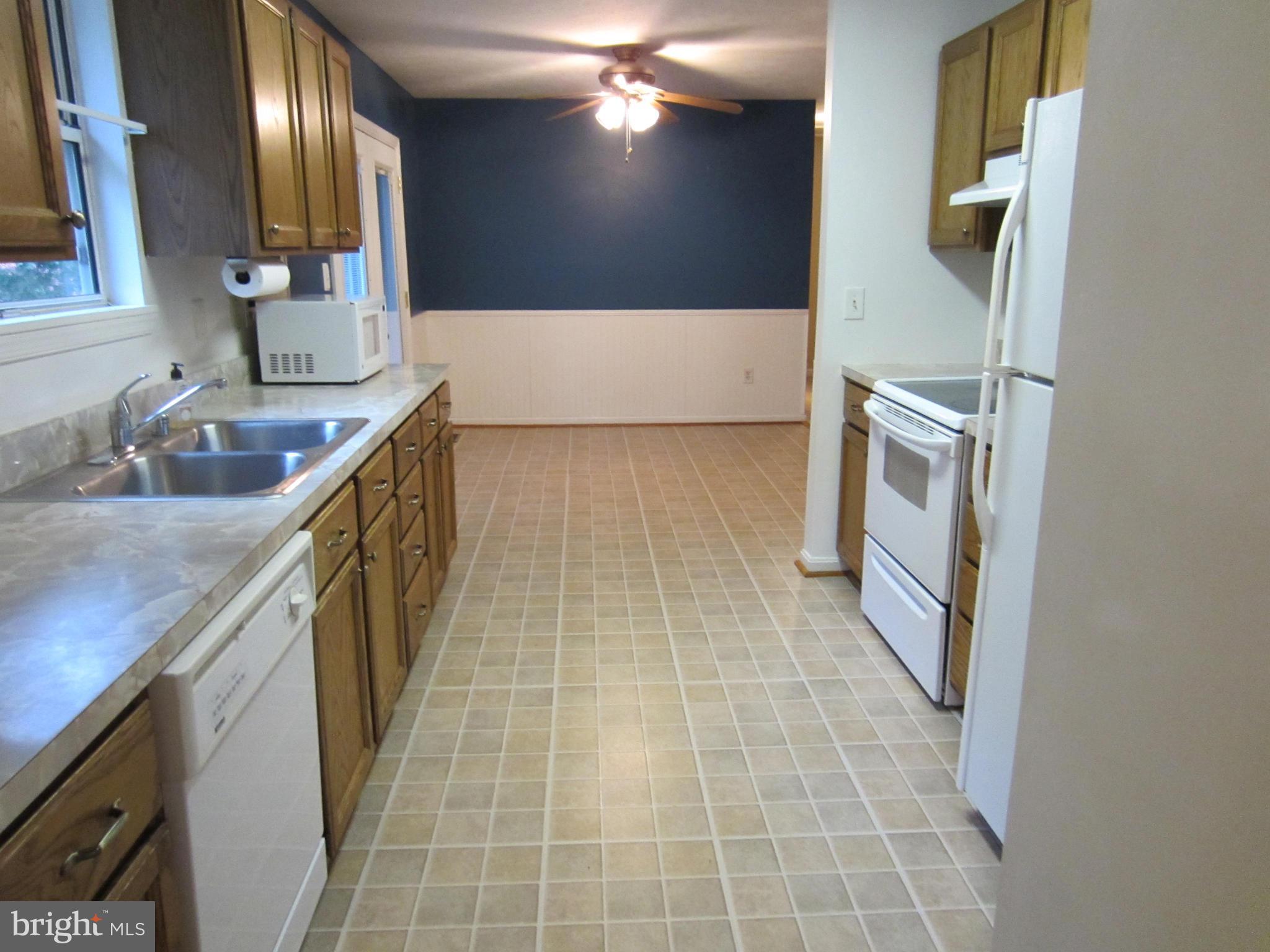 BARET HGHTS/ QANTICO DEV - Residential Lease