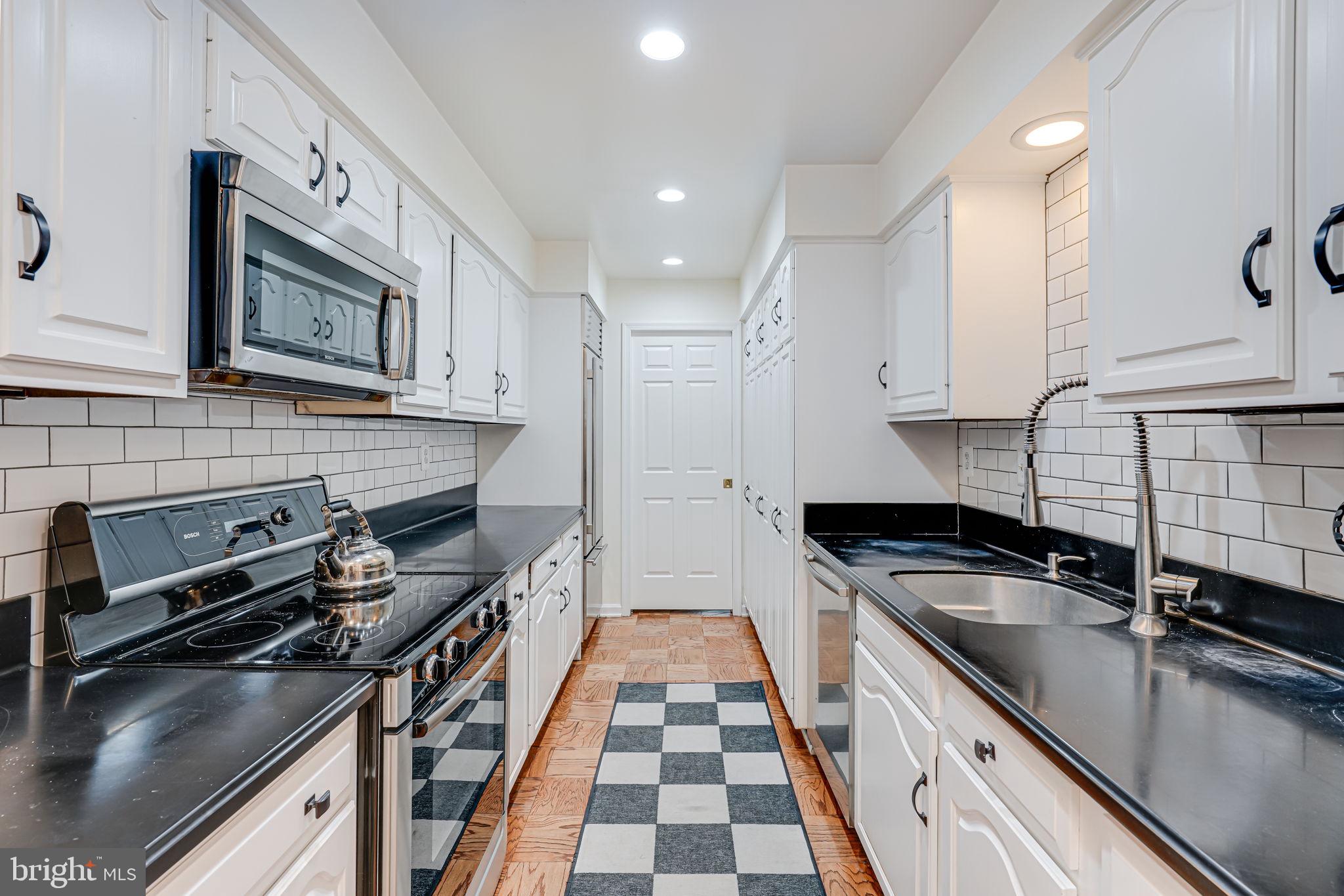 WATERGATE OF ALEXANDRIA - Residential