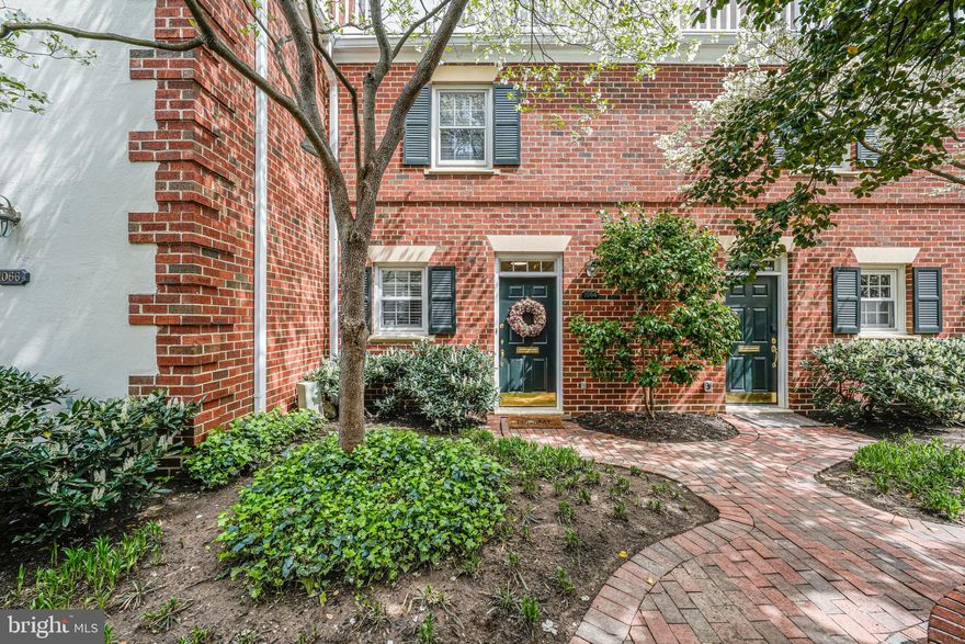 Fabulous Classic Old Town property in the award-winning Watergate of Alexandria. Three levels, updated throughout with gleaming parquet flooring, a remodeled kitchen and Cararra marble baths, a wood-burning fireplace, a primary suite featuring rooftop deck and much more.  Top level primary suite with a private roof deck.  Two reserved underground parking spaces. Located close to  shops, restaurants and bike trails.  Just a short commute to the Pentagon &  DCA.