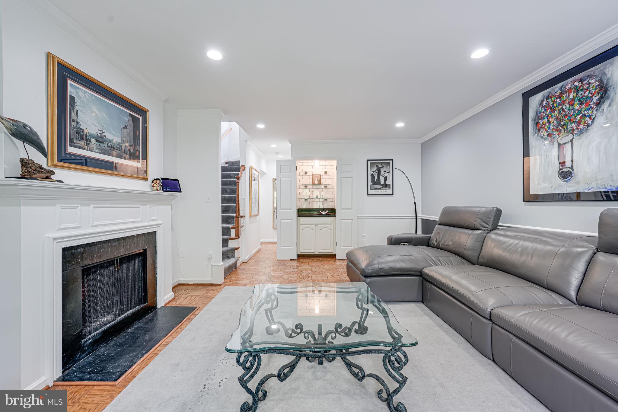 WATERGATE OF ALEXANDRIA - Residential