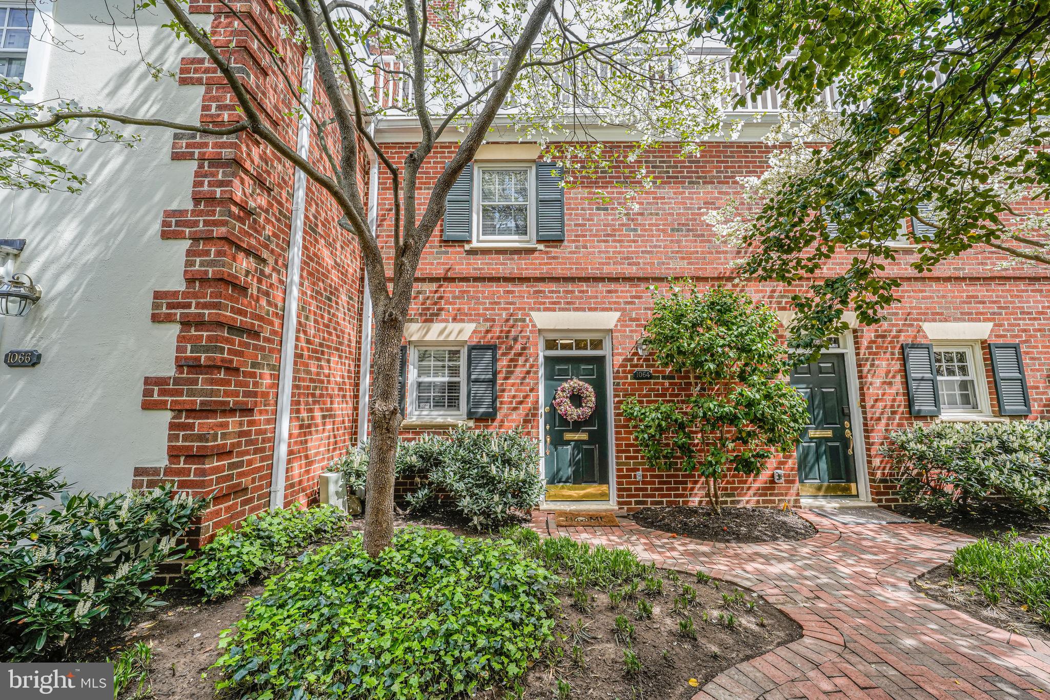 WATERGATE OF ALEXANDRIA - Residential