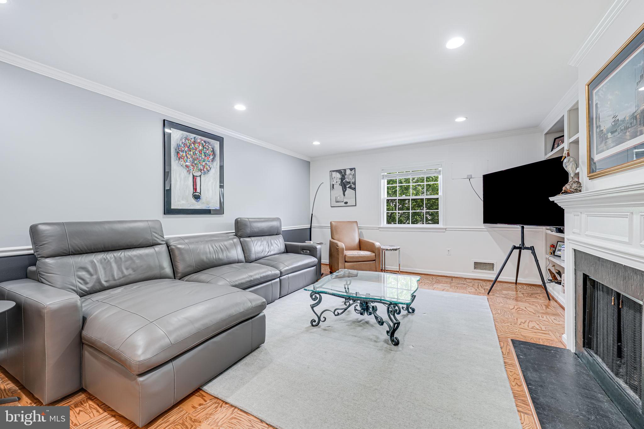 WATERGATE OF ALEXANDRIA - Residential